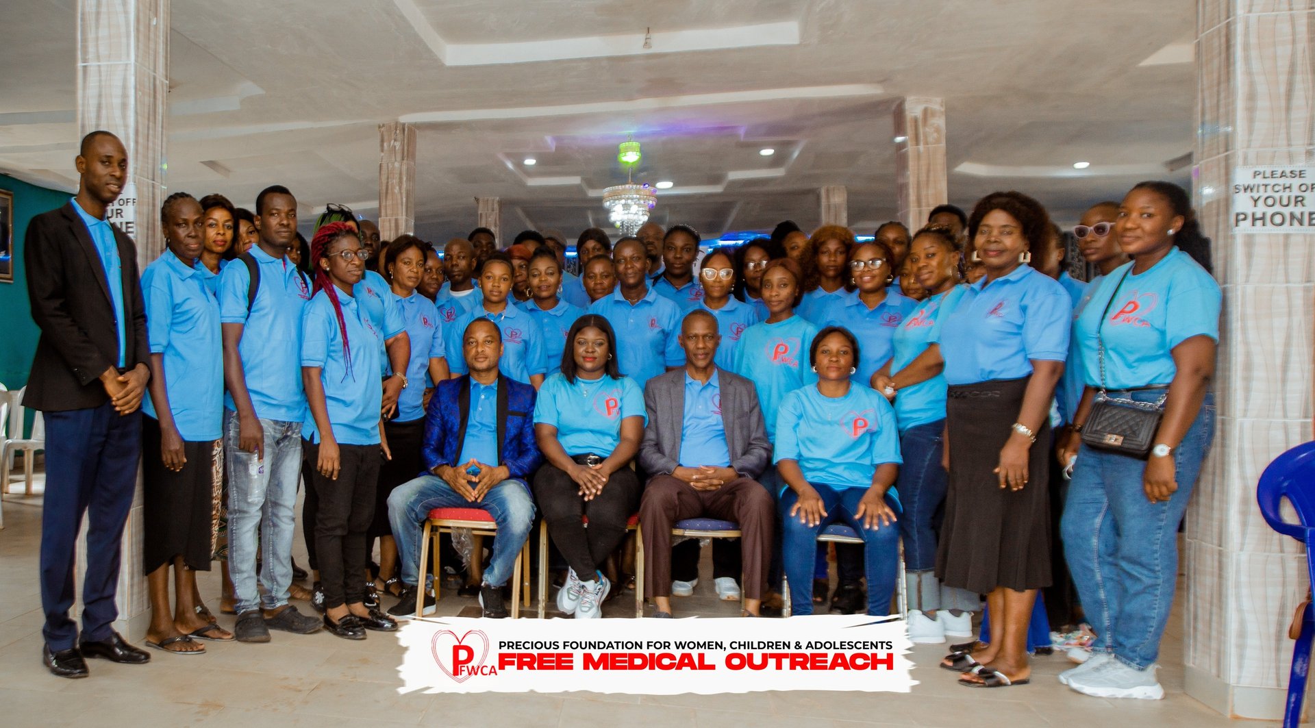 gray computer monitor