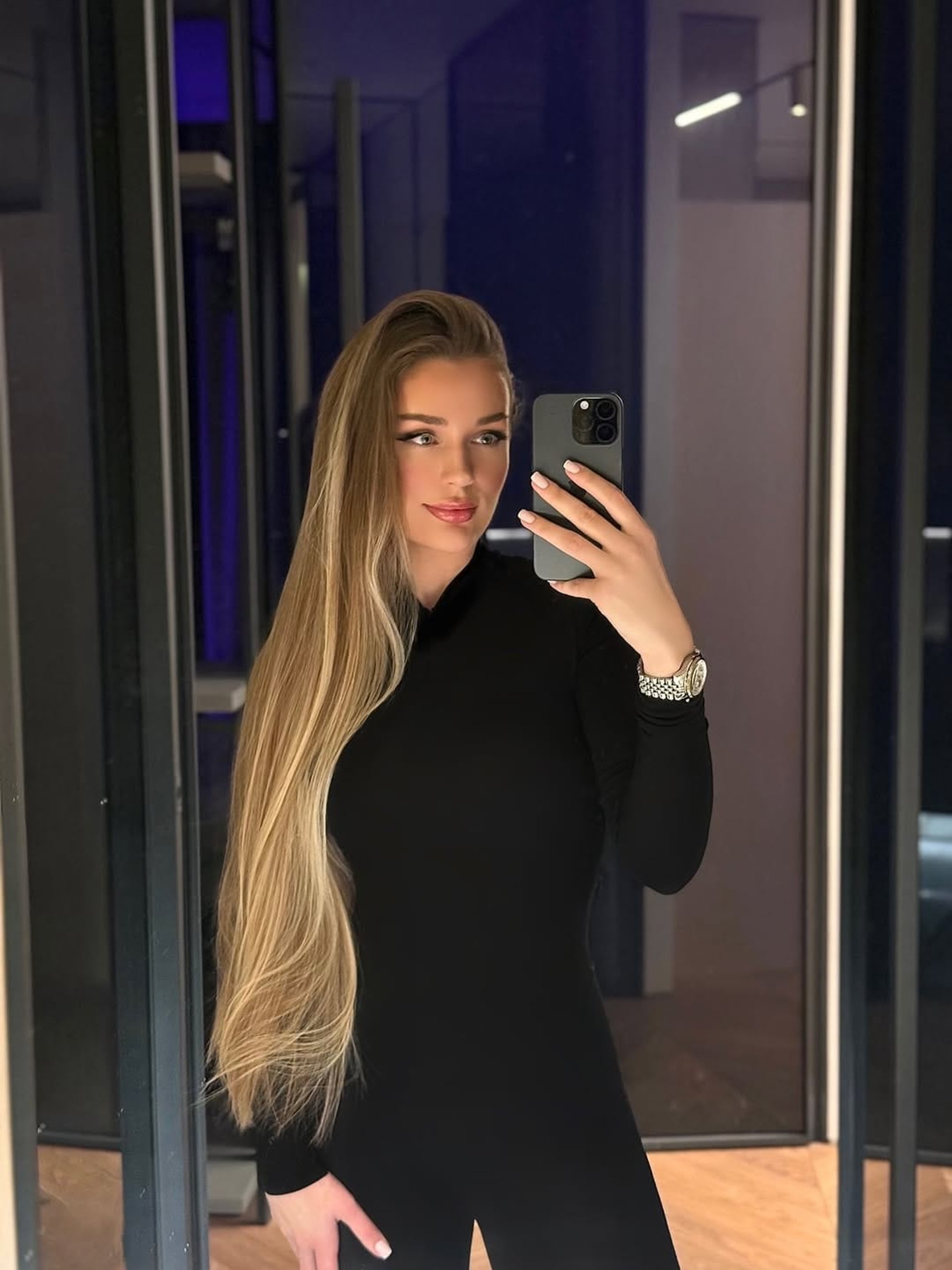 black and white bed linen