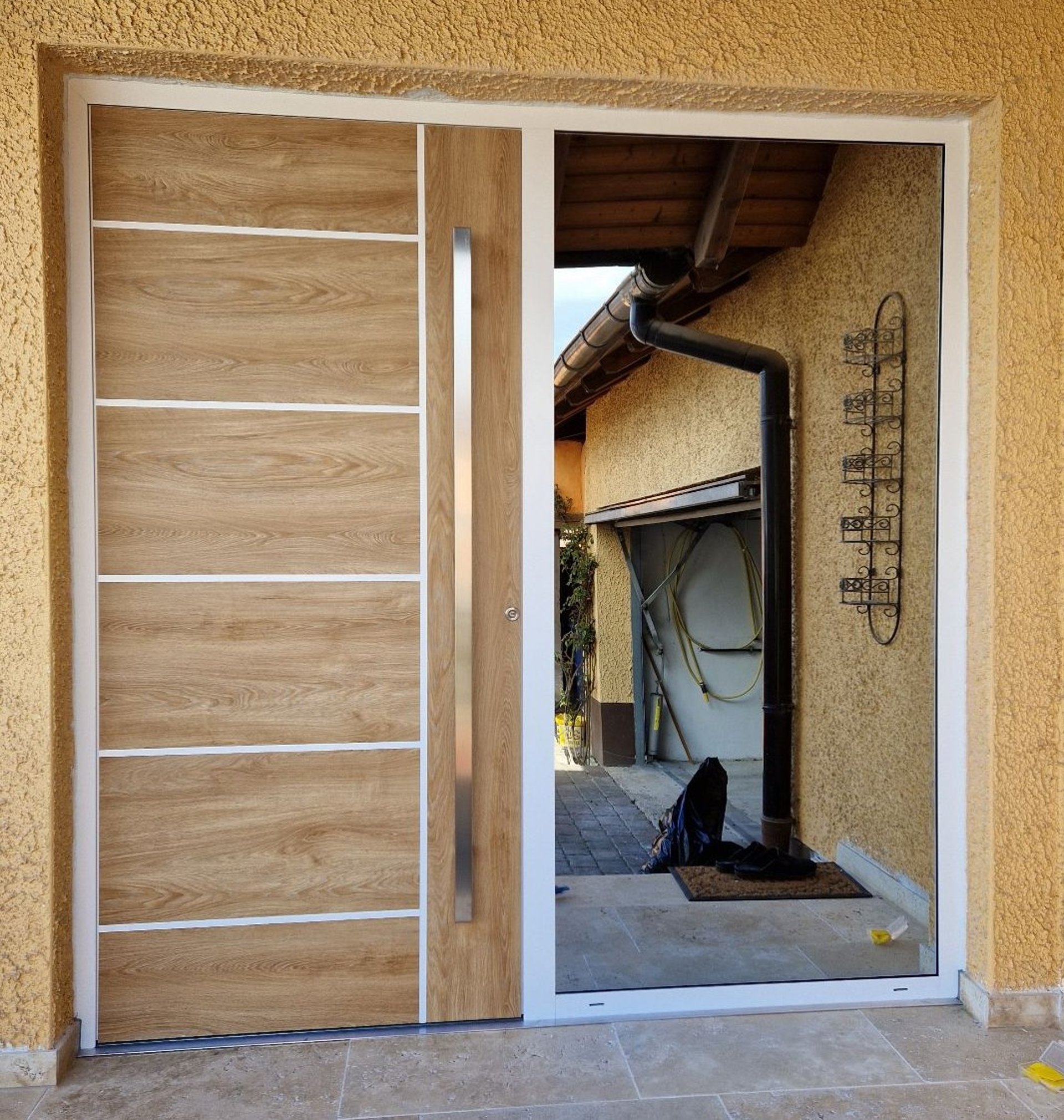 black and white bed linen