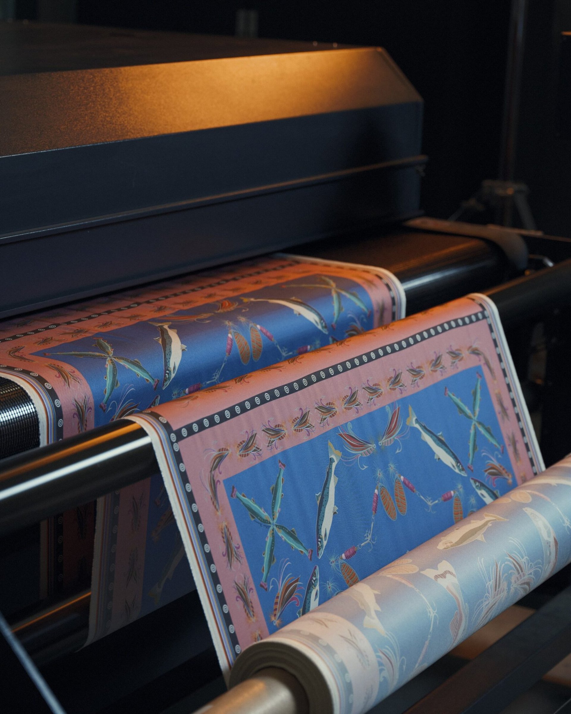 black and white bed linen