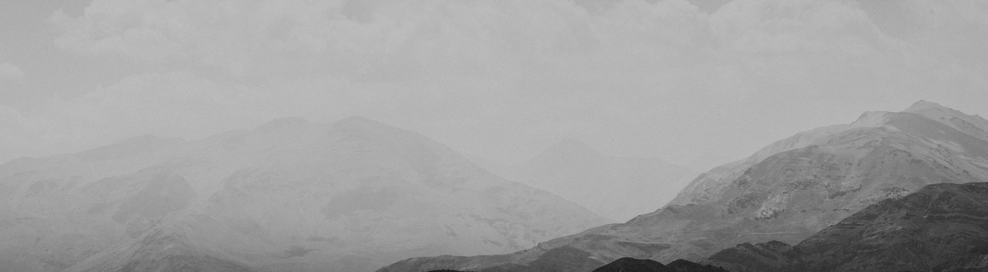 snow covered mountain during daytime