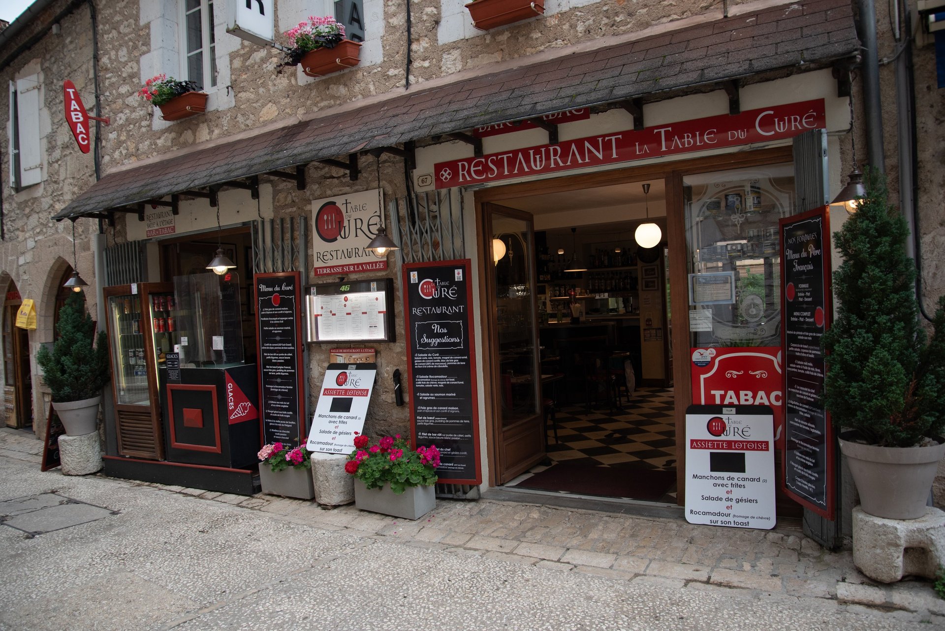 brown and gray concrete store