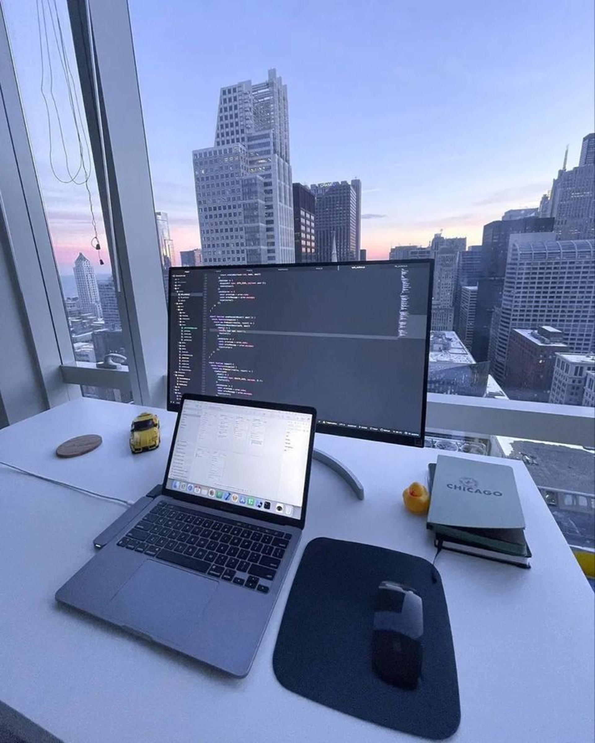 black and white bed linen