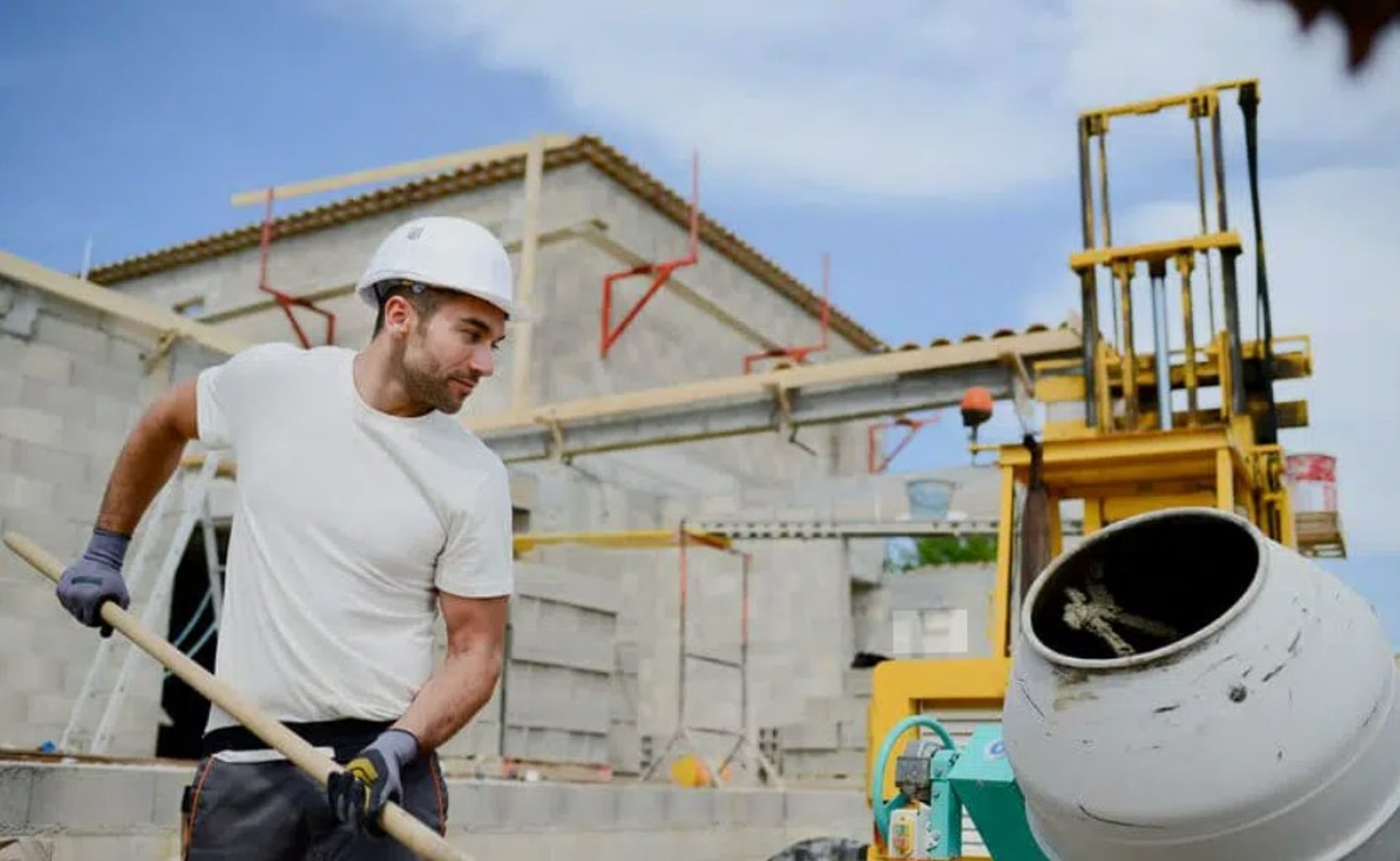 gray computer monitor