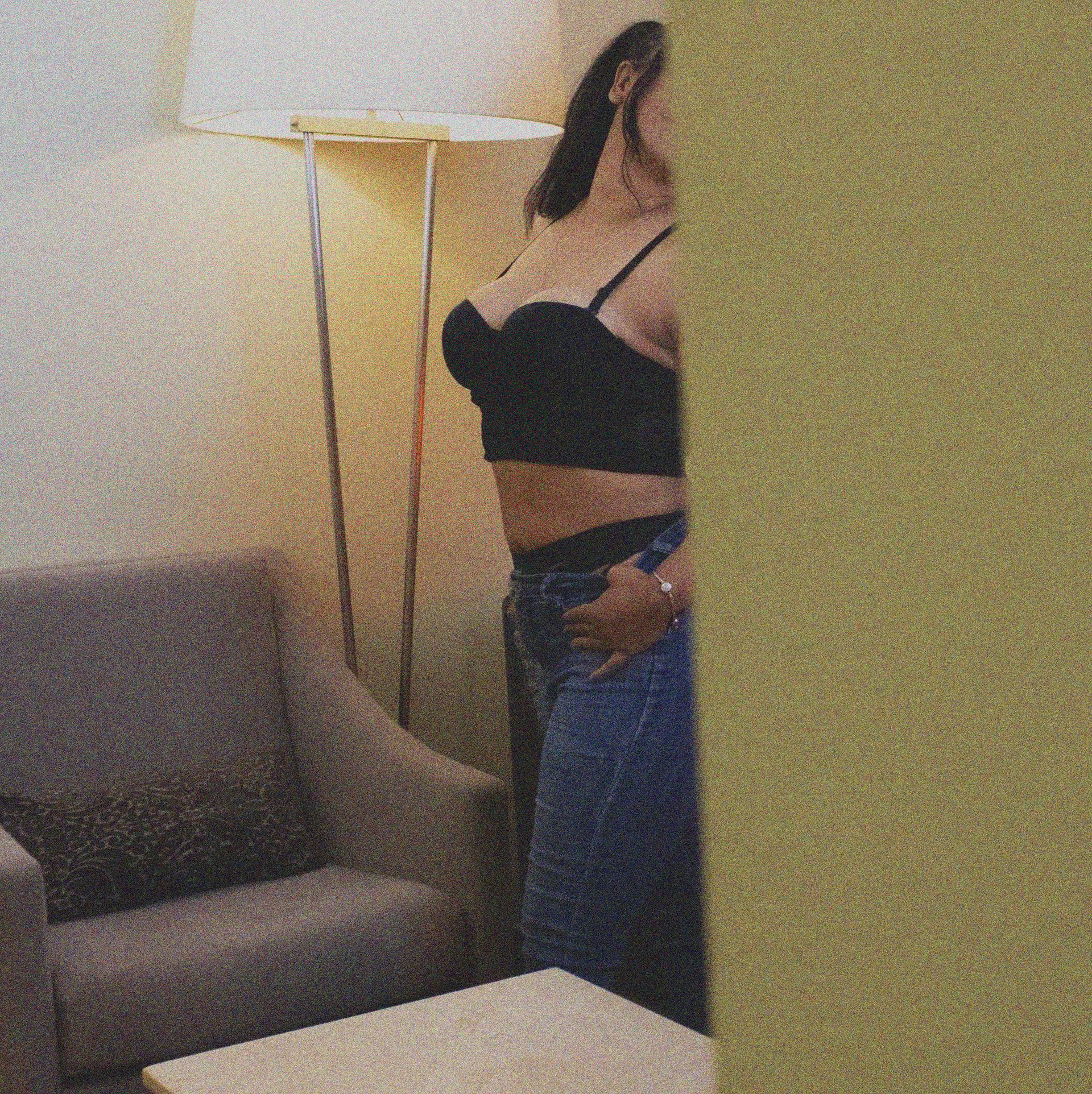 woman wearing mesh stockings