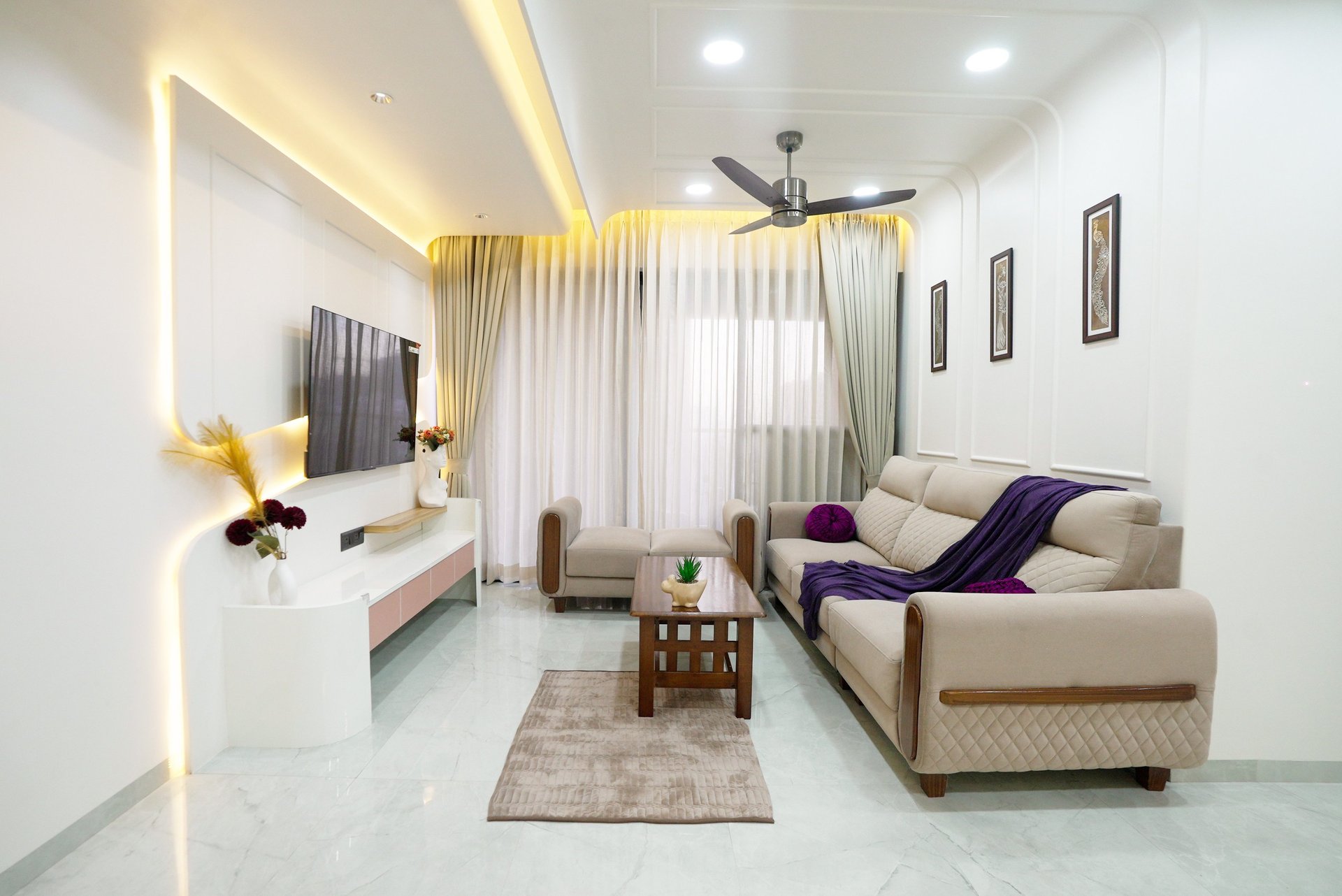 black and white bed linen