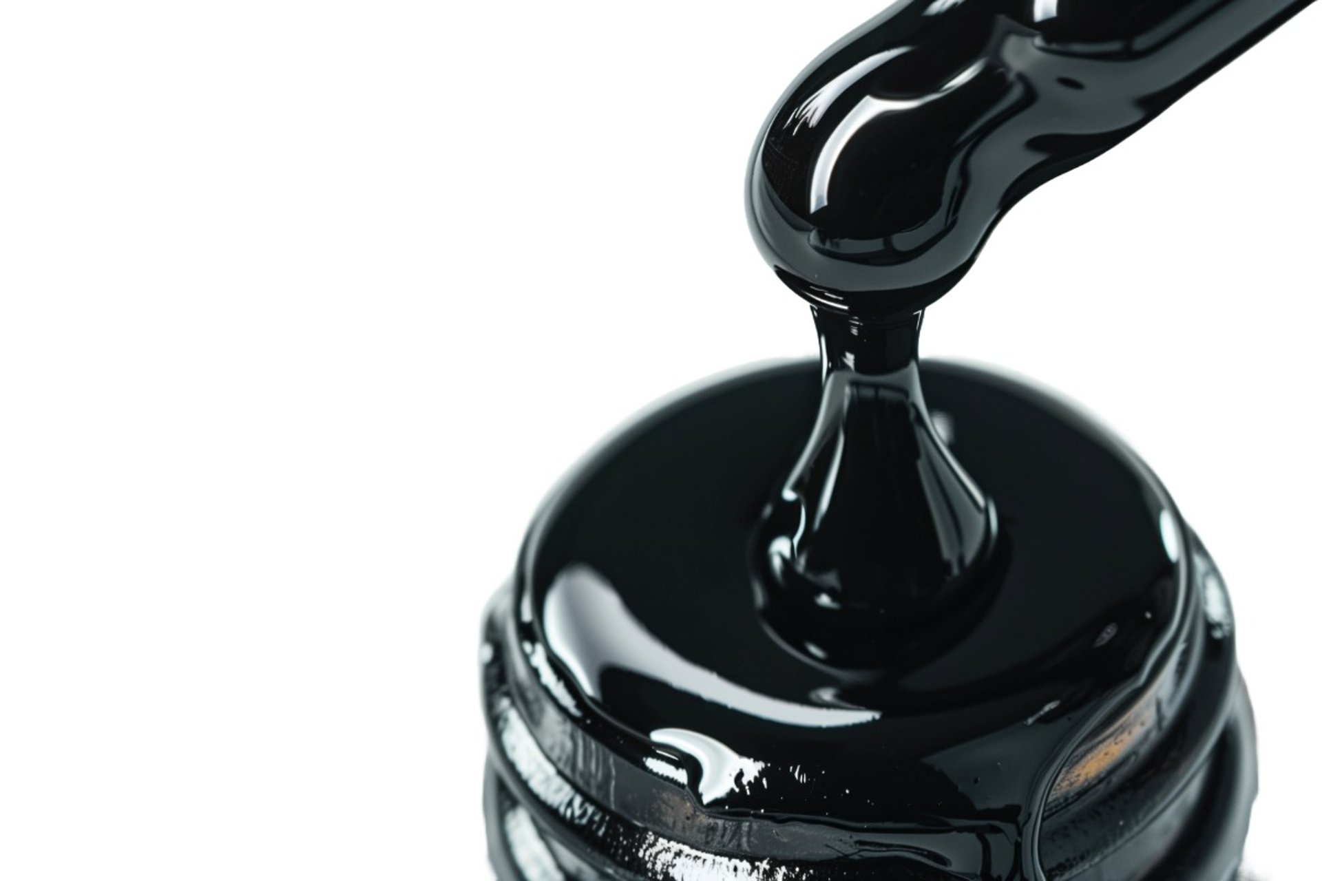 black and white bed linen