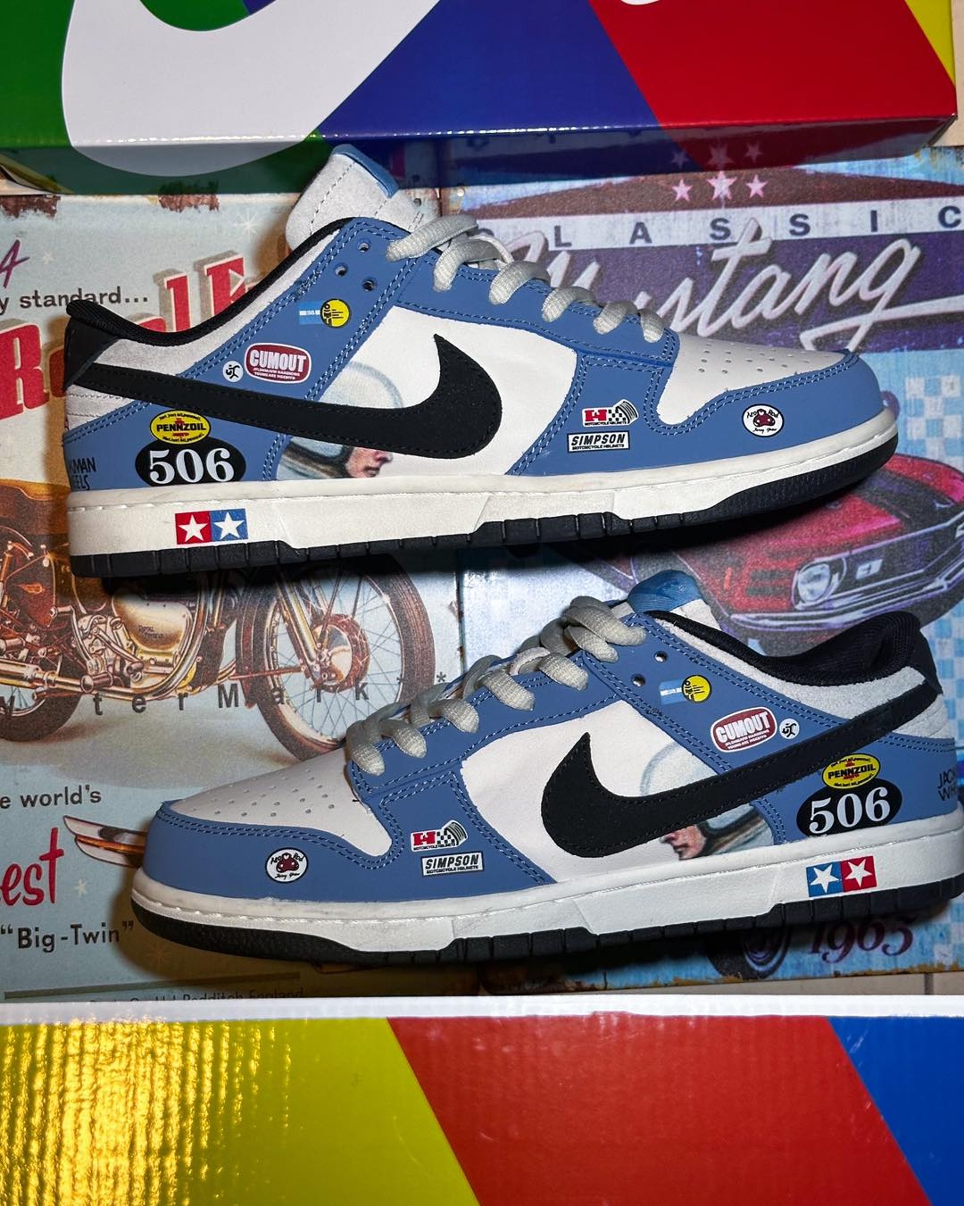 gray computer monitor