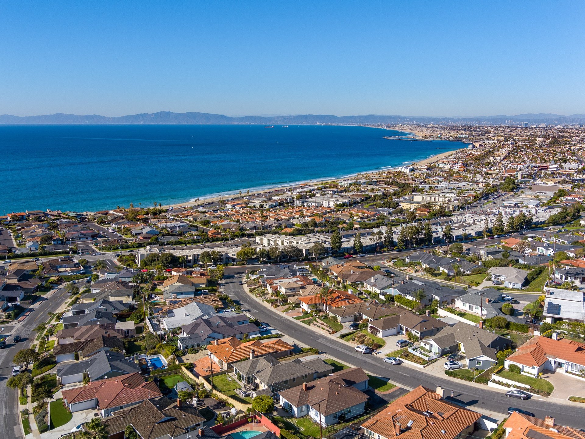 black and brown leather padded tub sofa