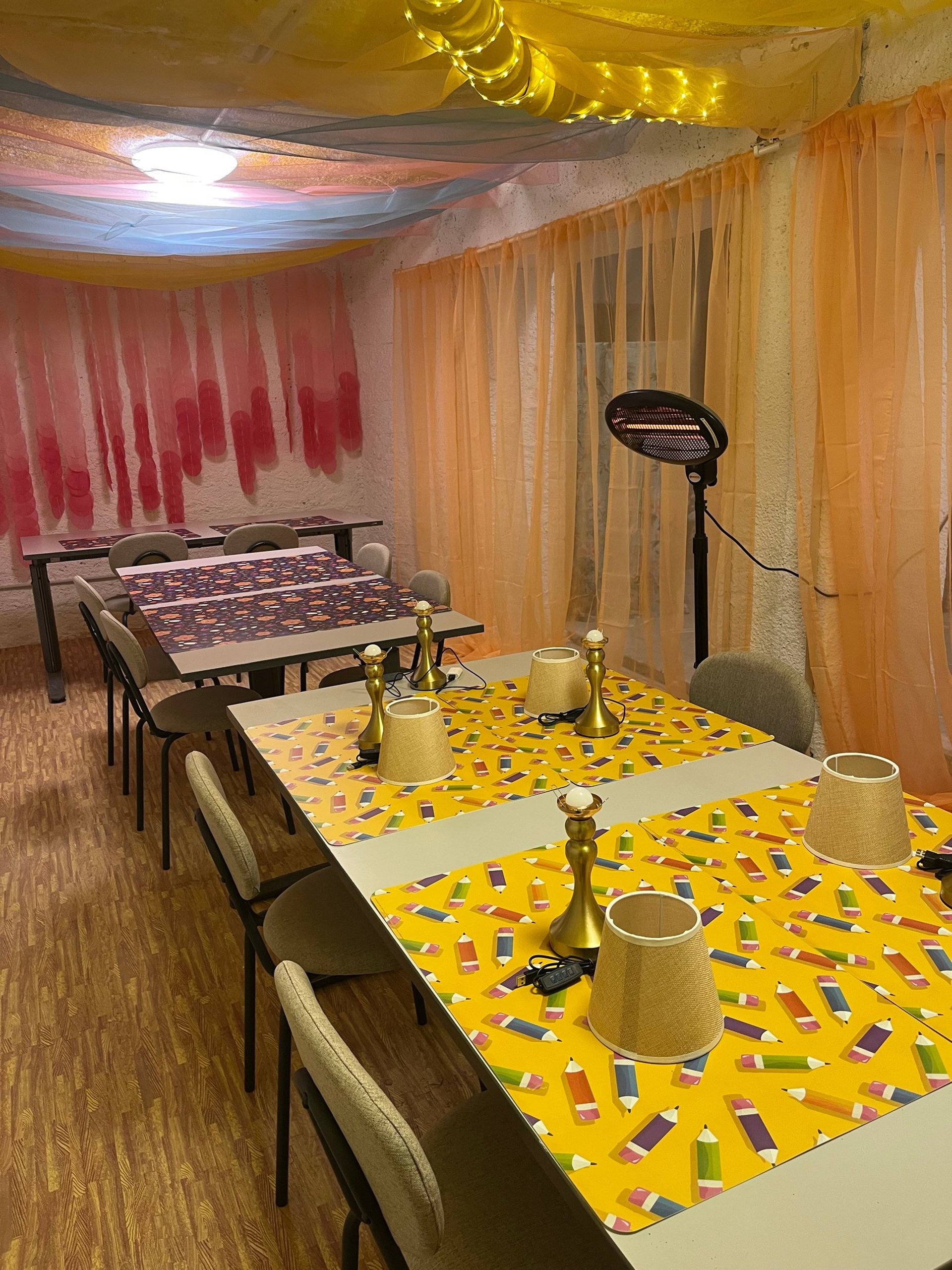 black and brown leather padded tub sofa