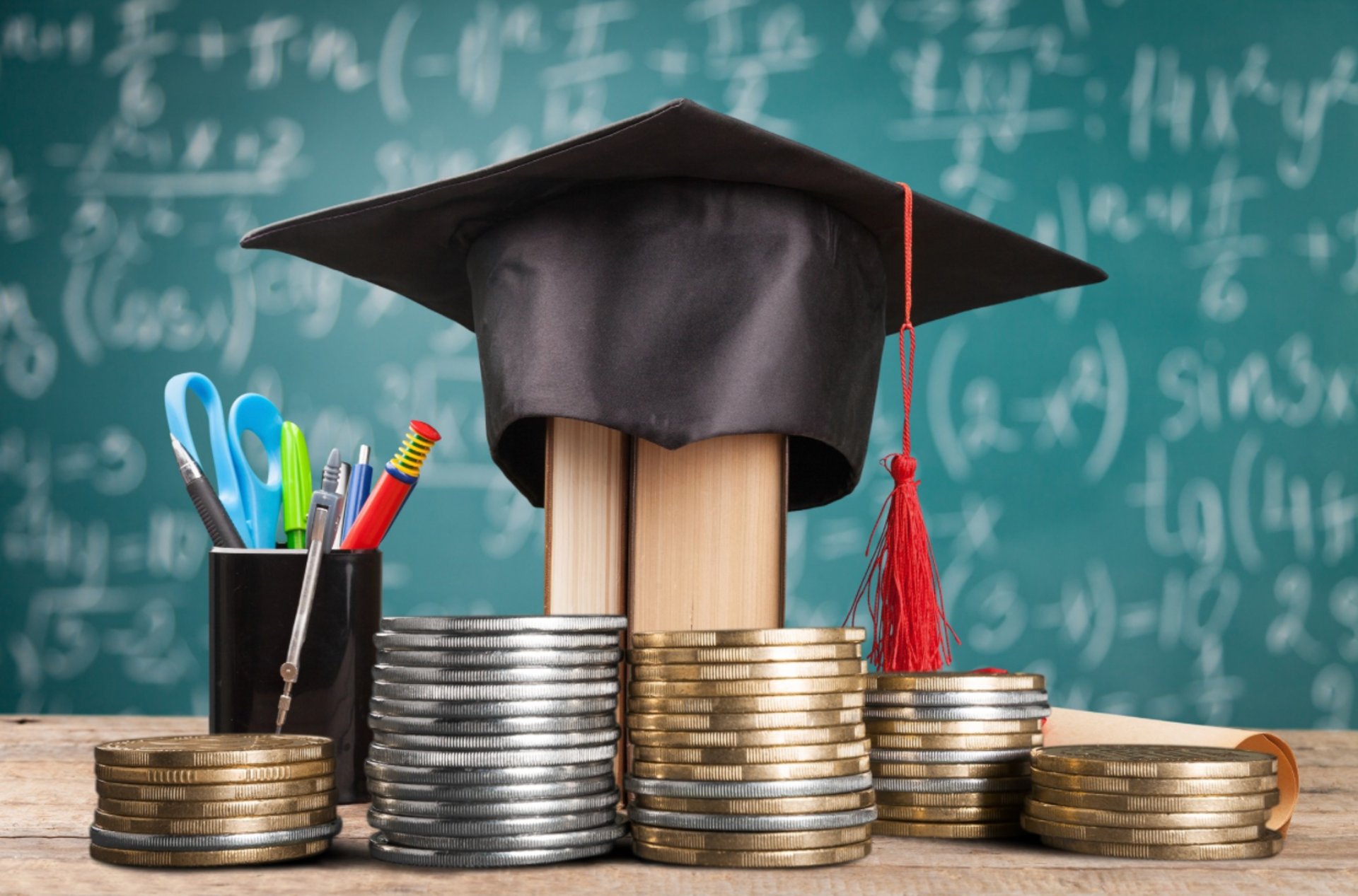 black and white bed linen