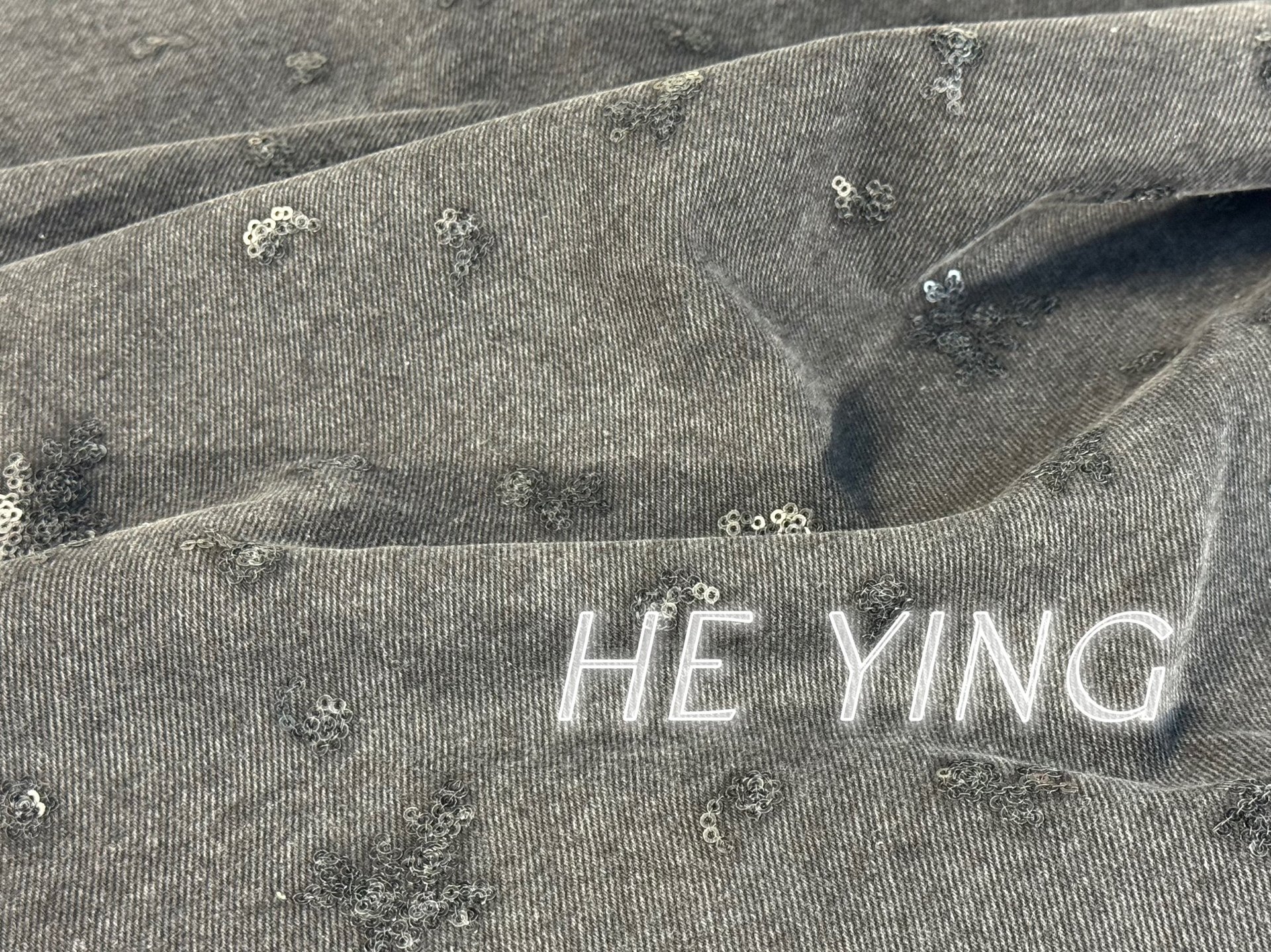 black and white bed linen