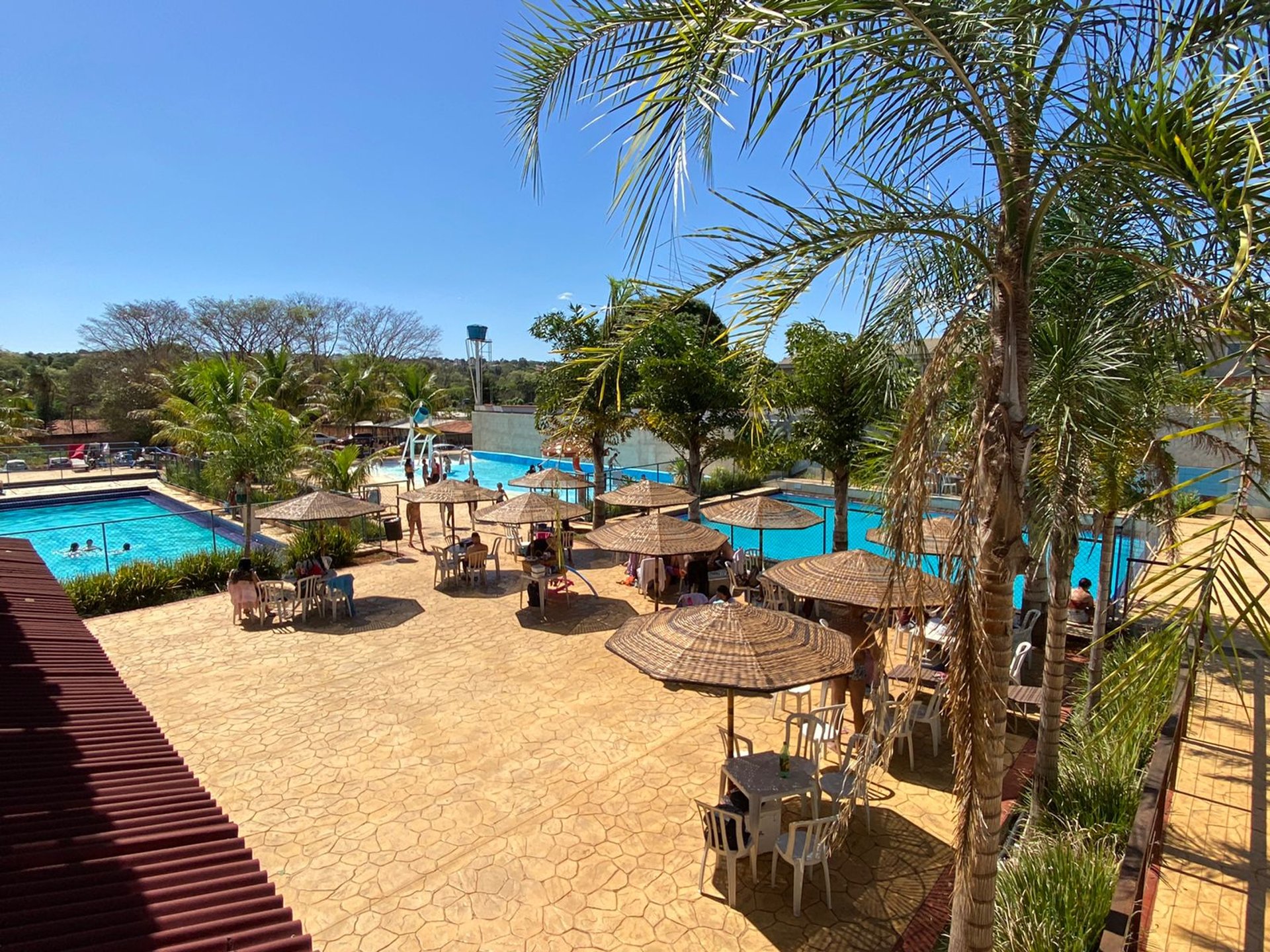 black and brown leather padded tub sofa