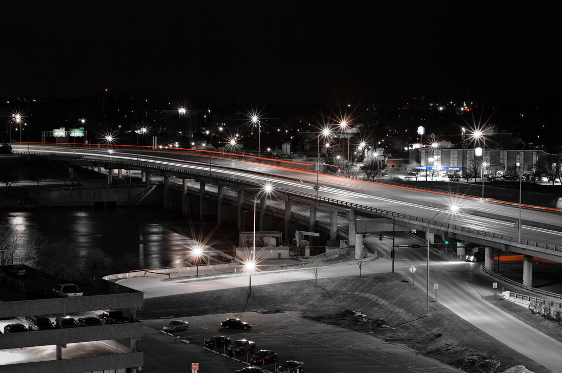black and white bed linen