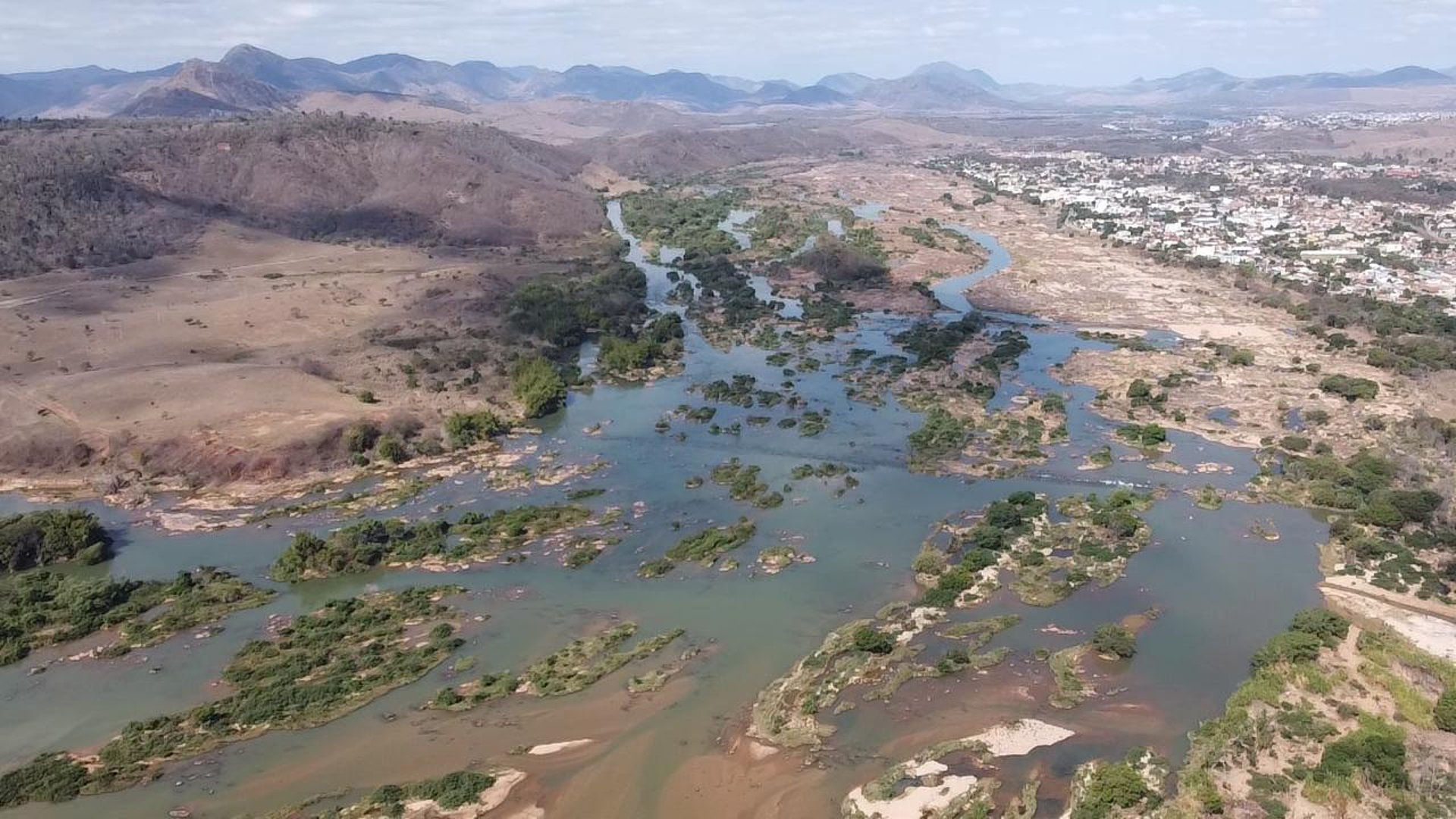 black and brown leather padded tub sofa