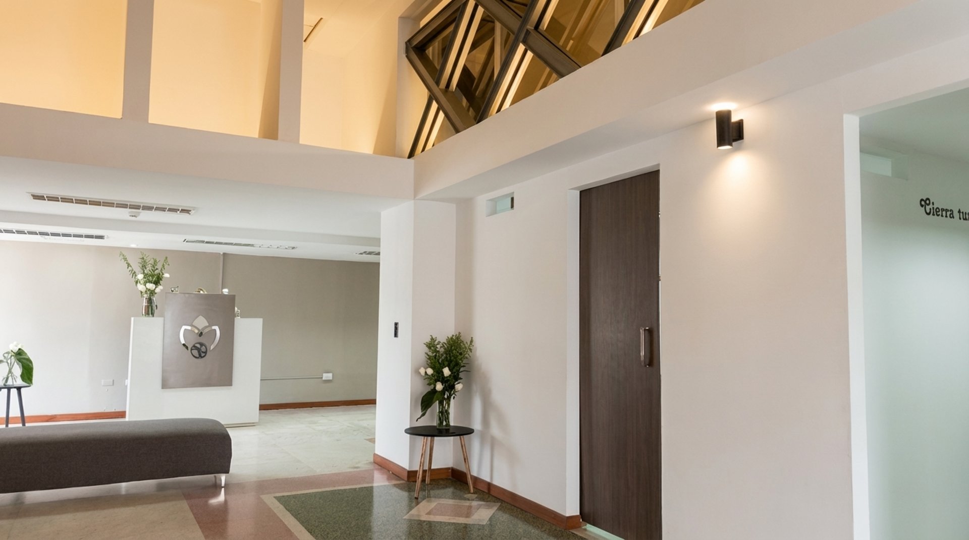 black and white bed linen