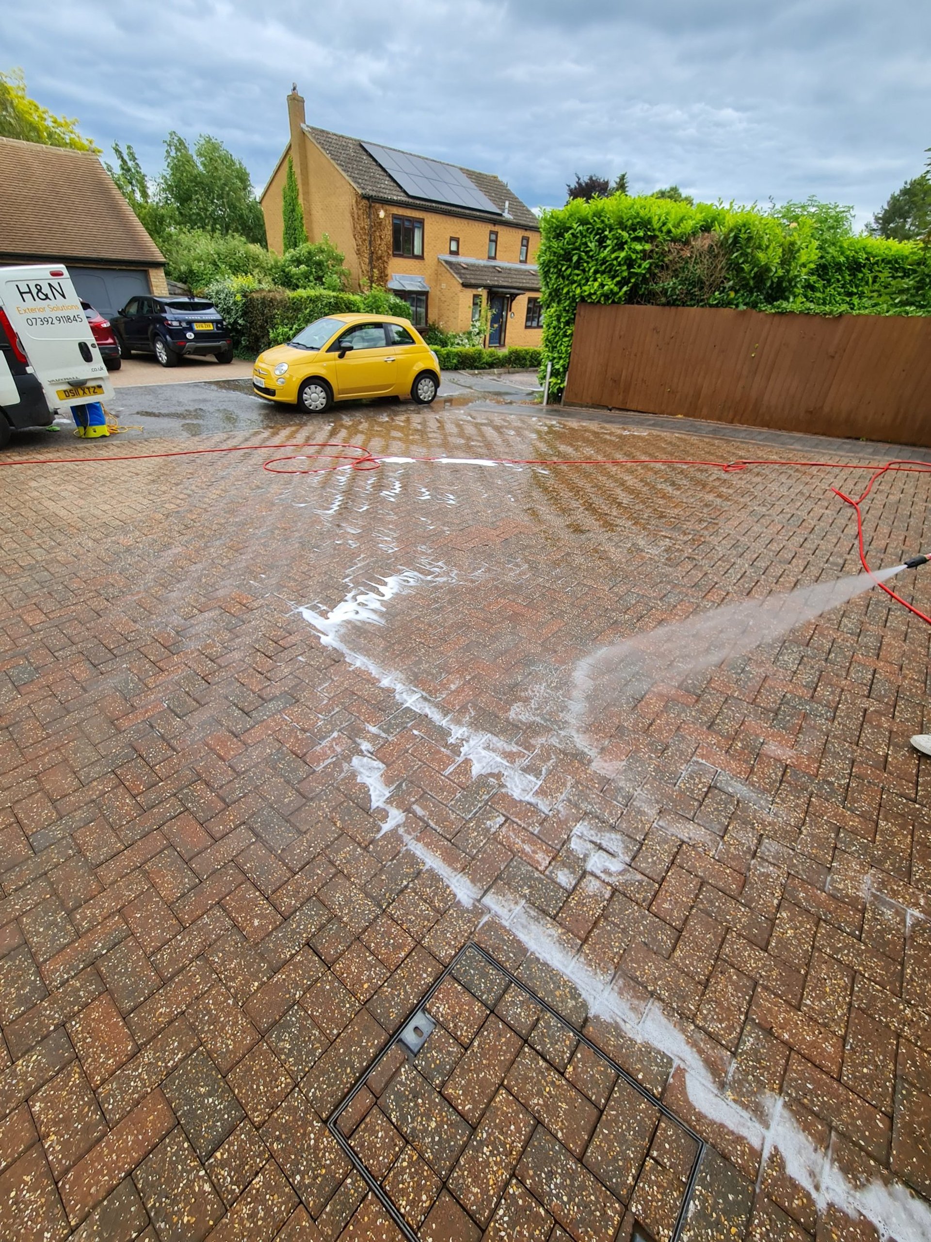 Cleaning chemical of driveway