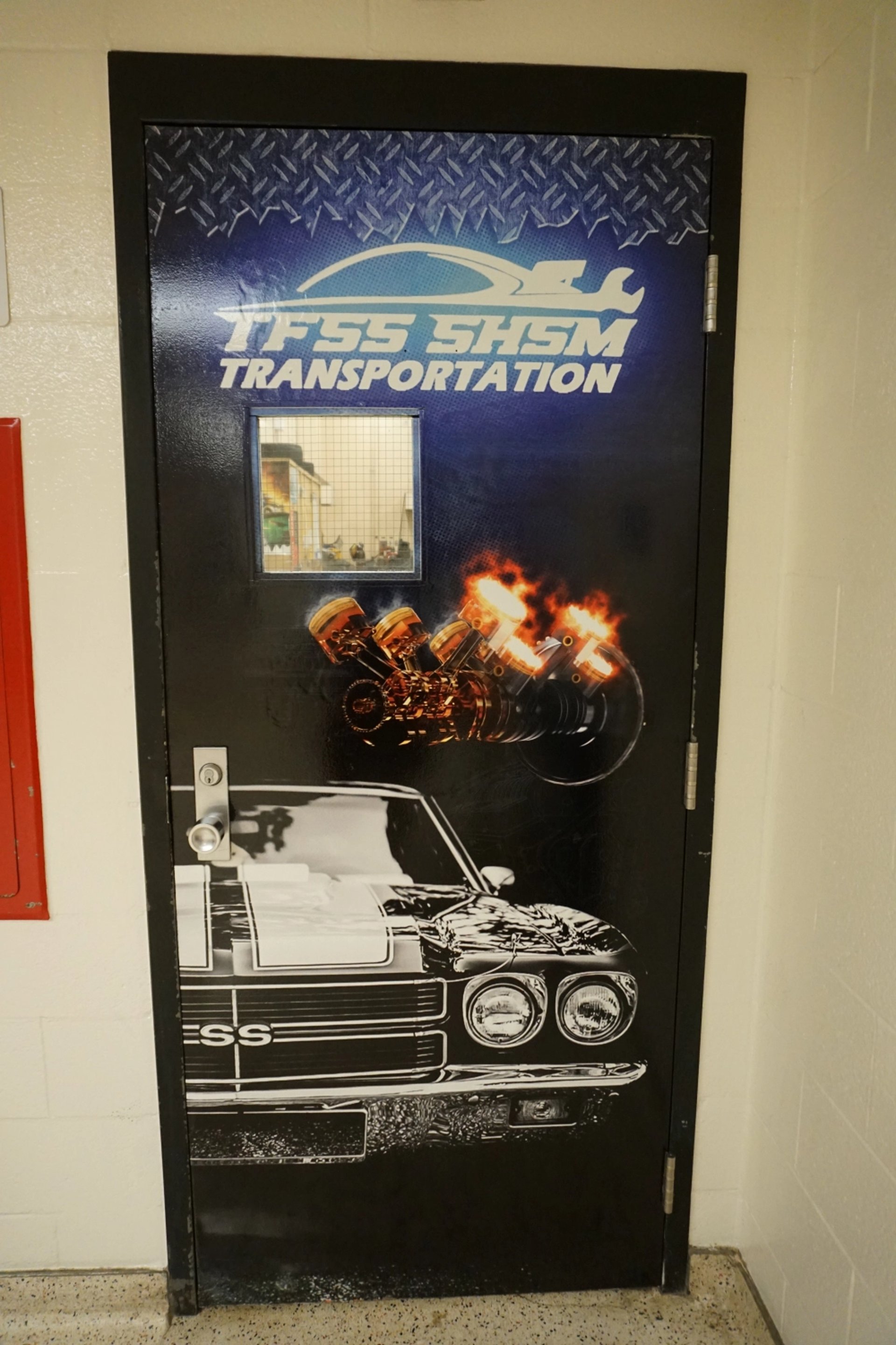 automotive shop door car graphic printed with wall printer
