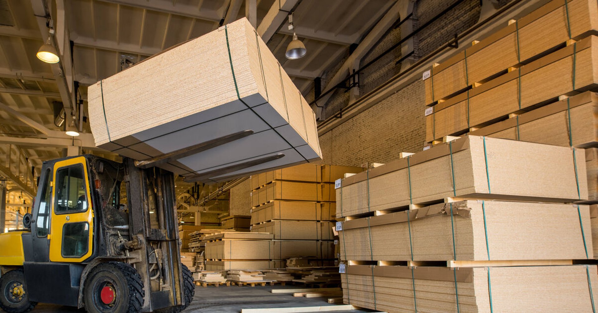 gray computer monitor