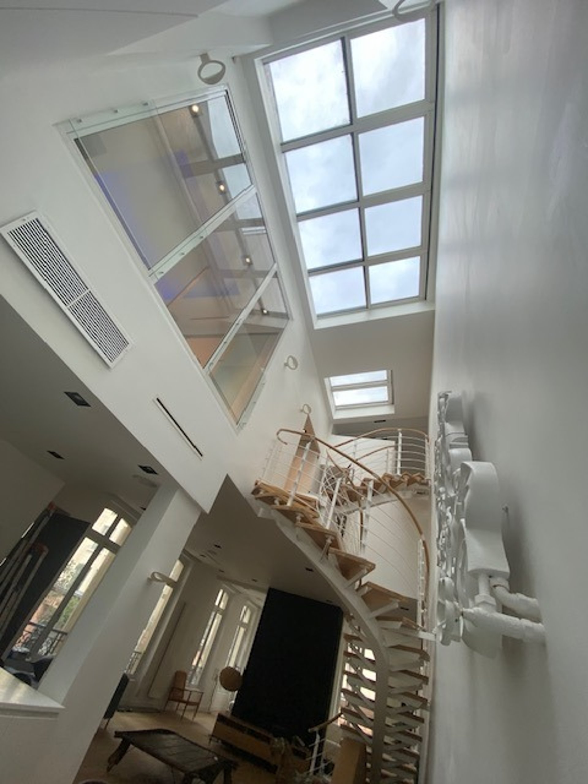 black and white bed linen