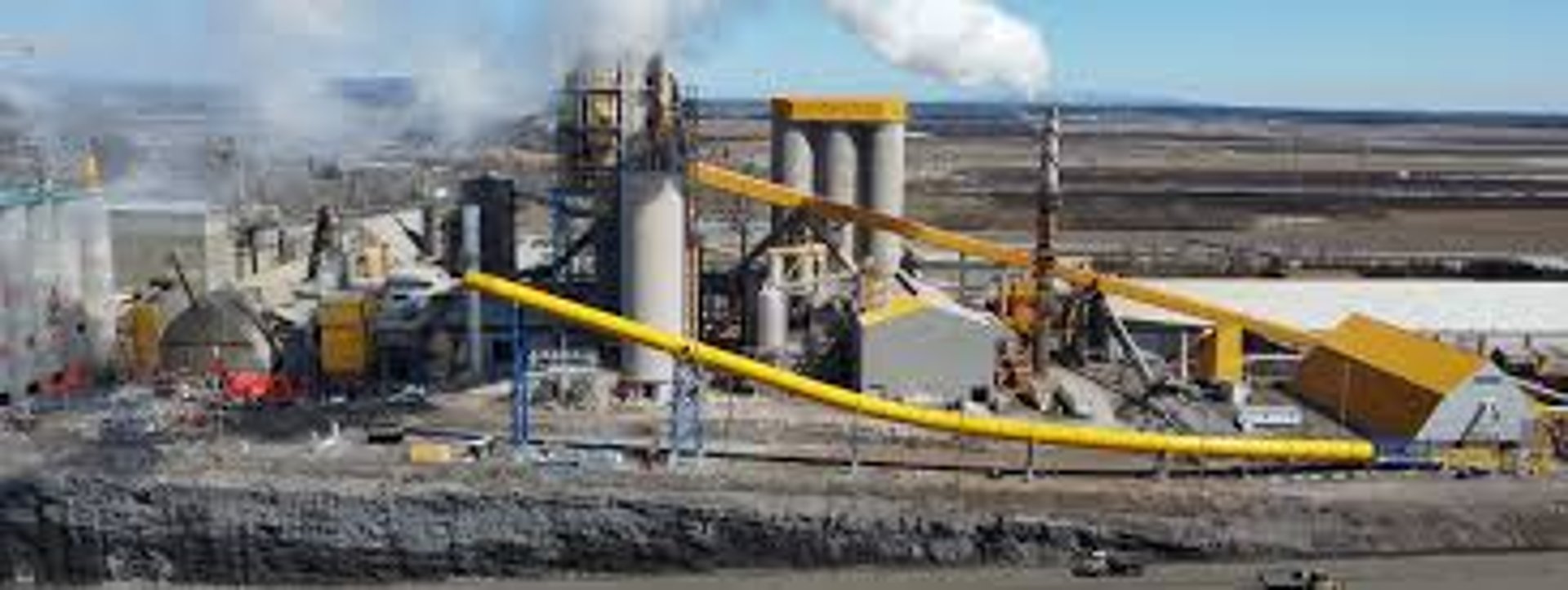 gray computer monitor