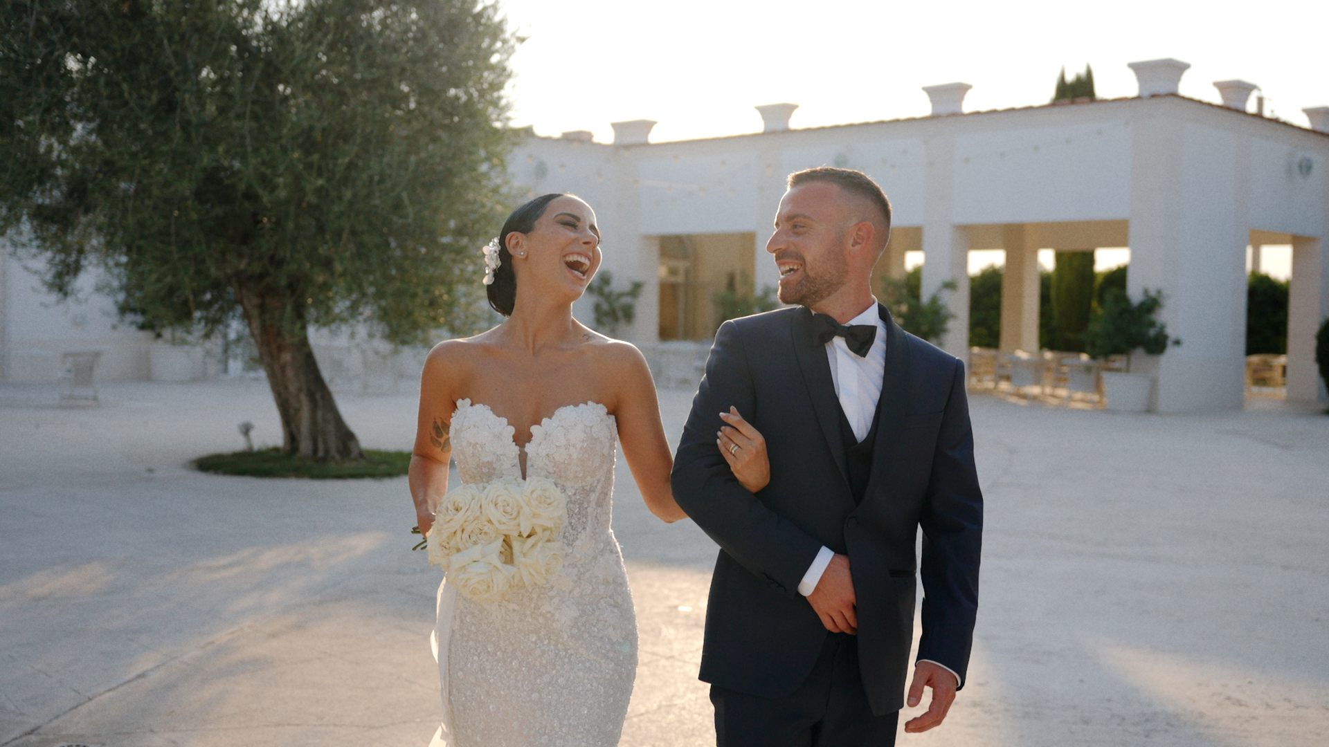 black and white bed linen