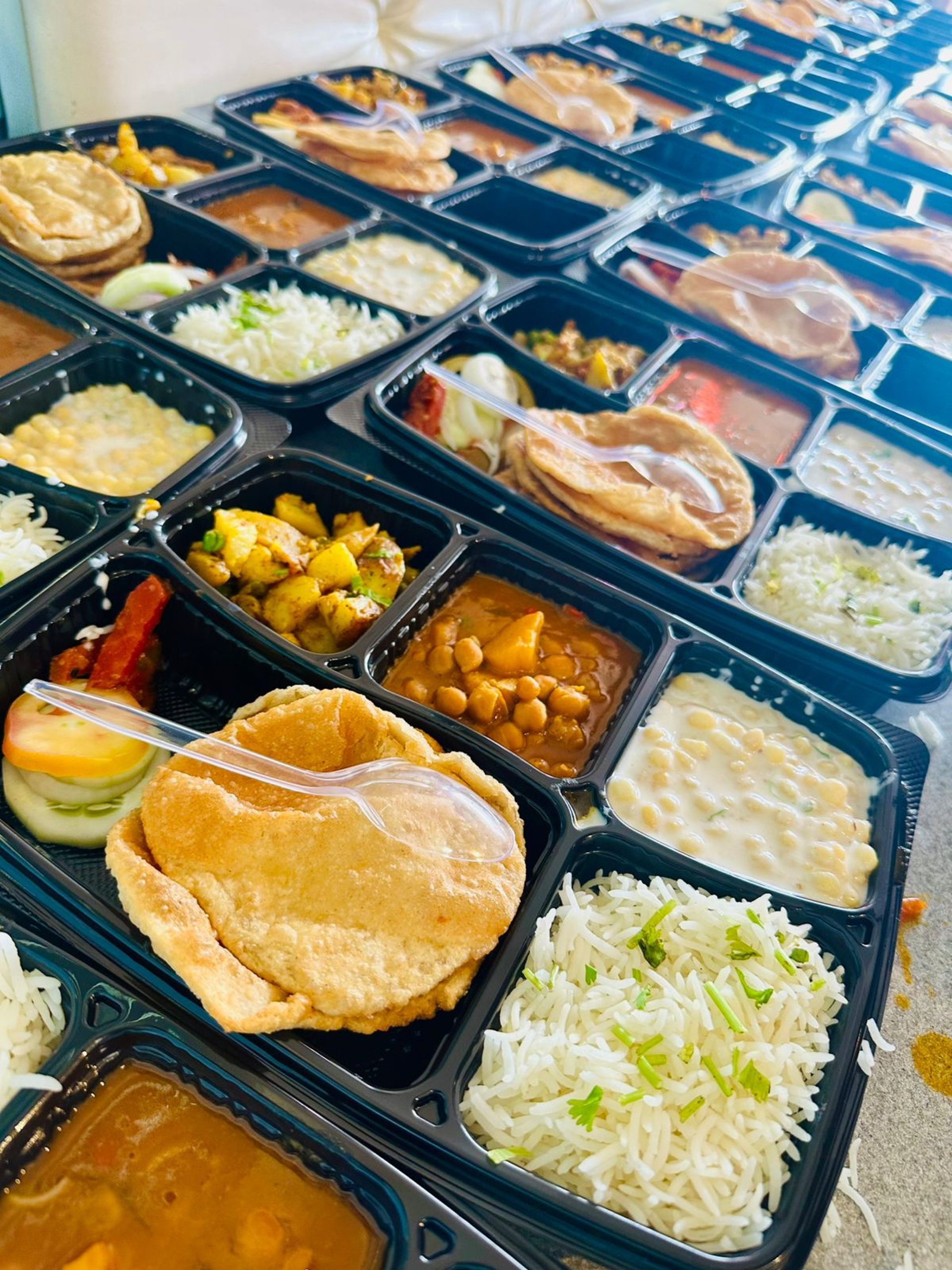 black and white bed linen