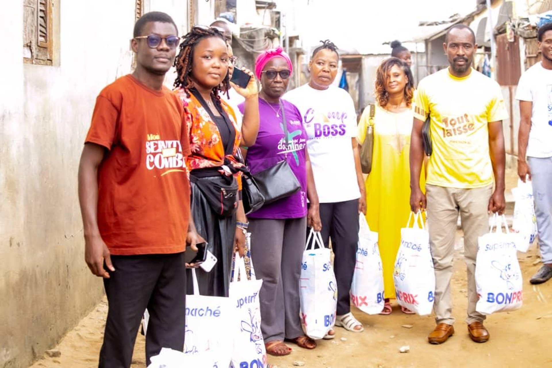 black and white bed linen