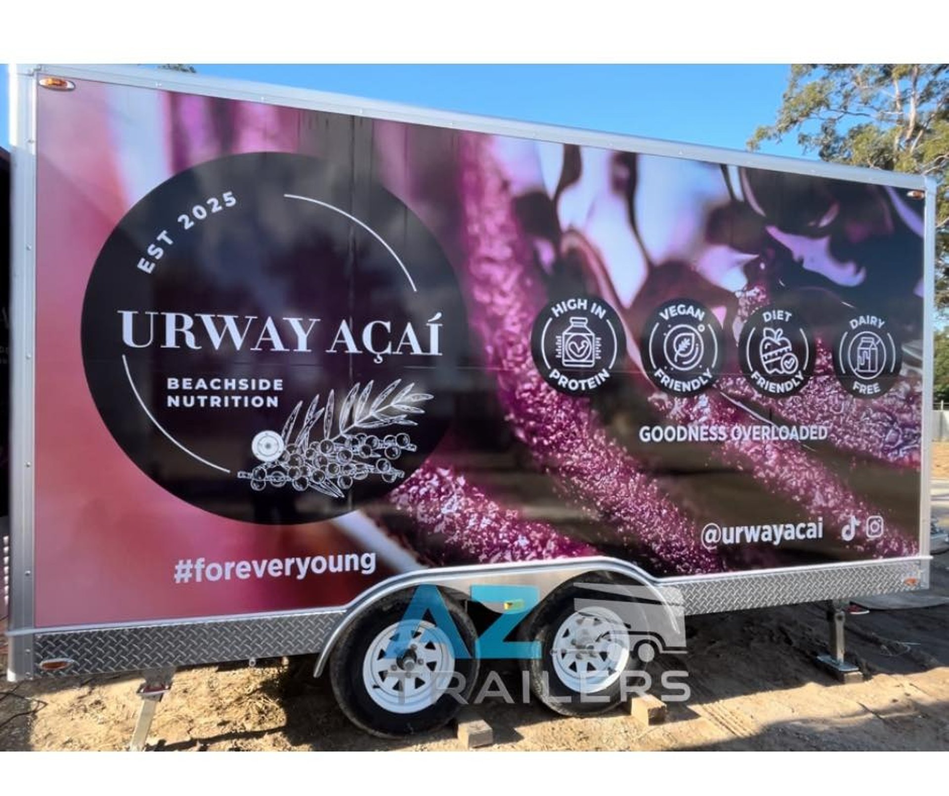 black and brown leather padded tub sofa