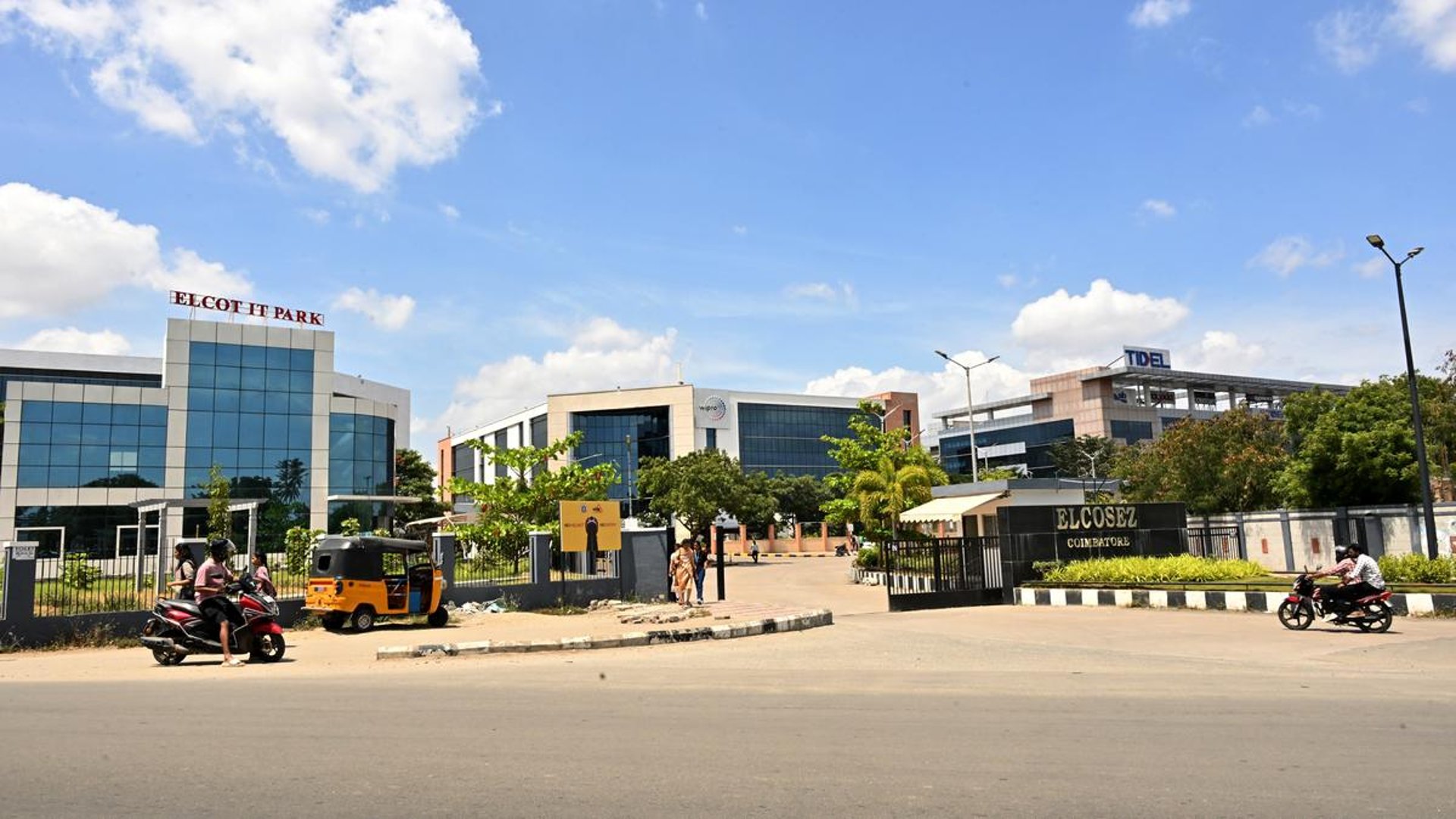 black and brown leather padded tub sofa