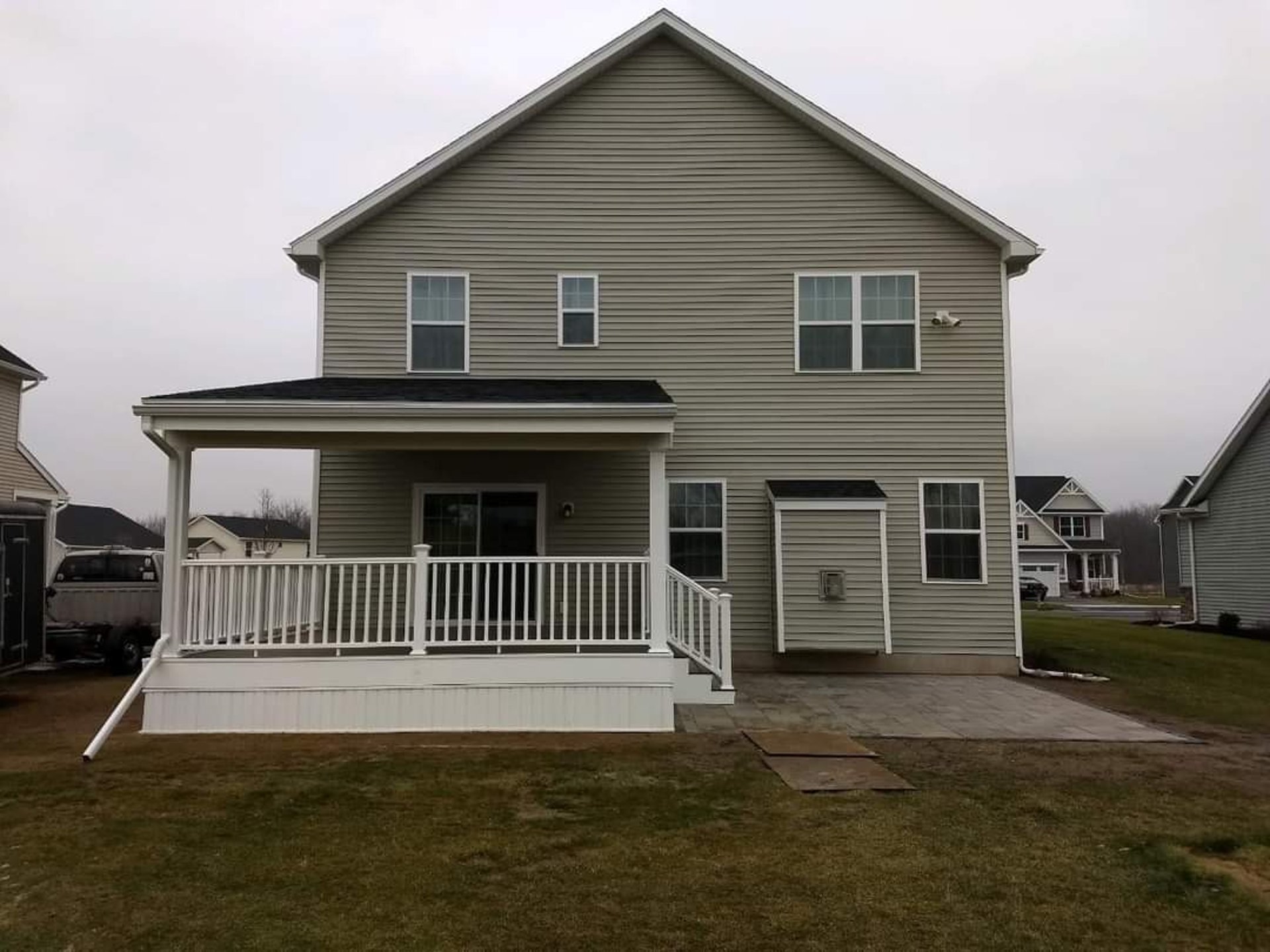 black and white bed linen