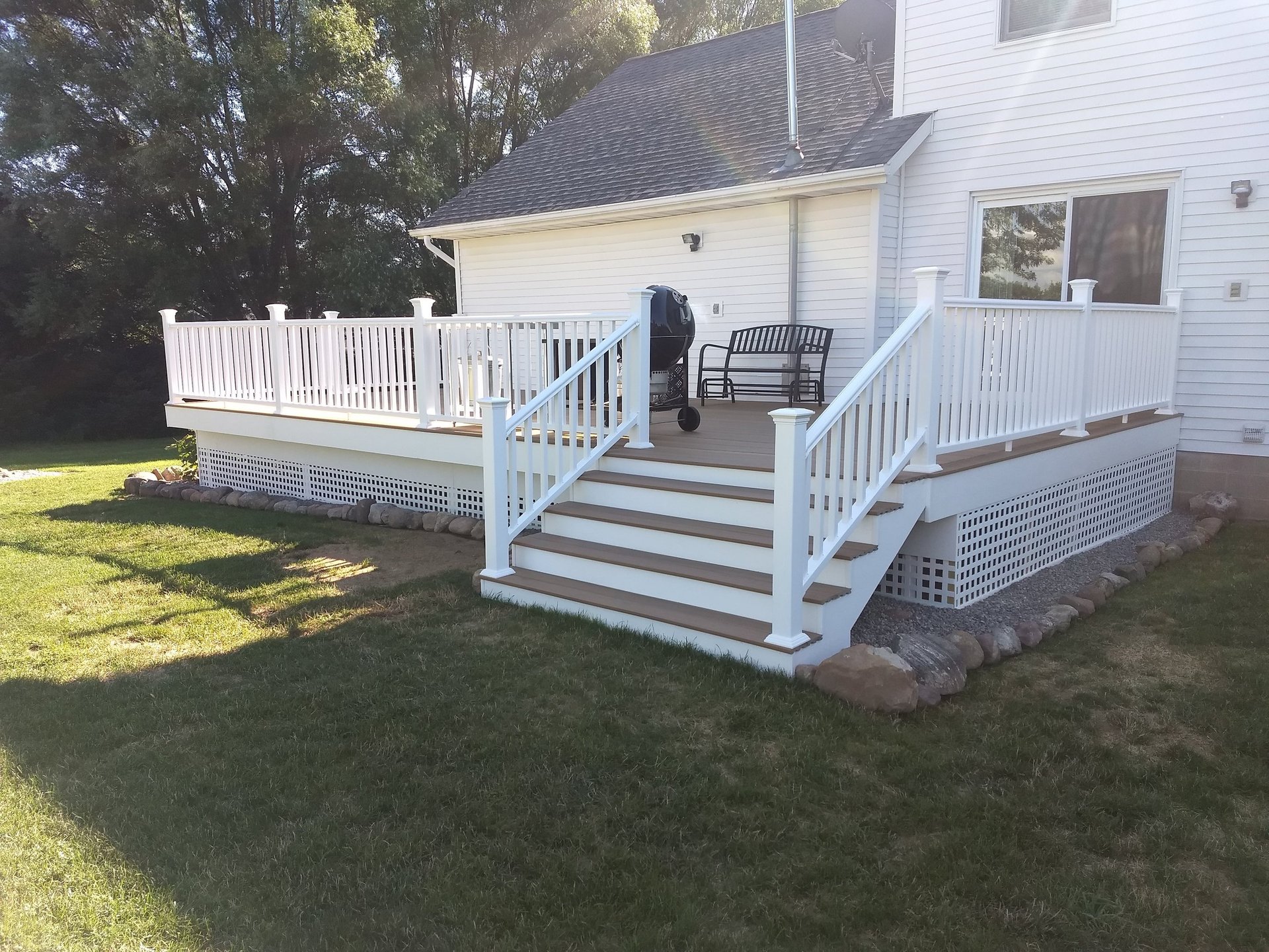 black and white bed linen