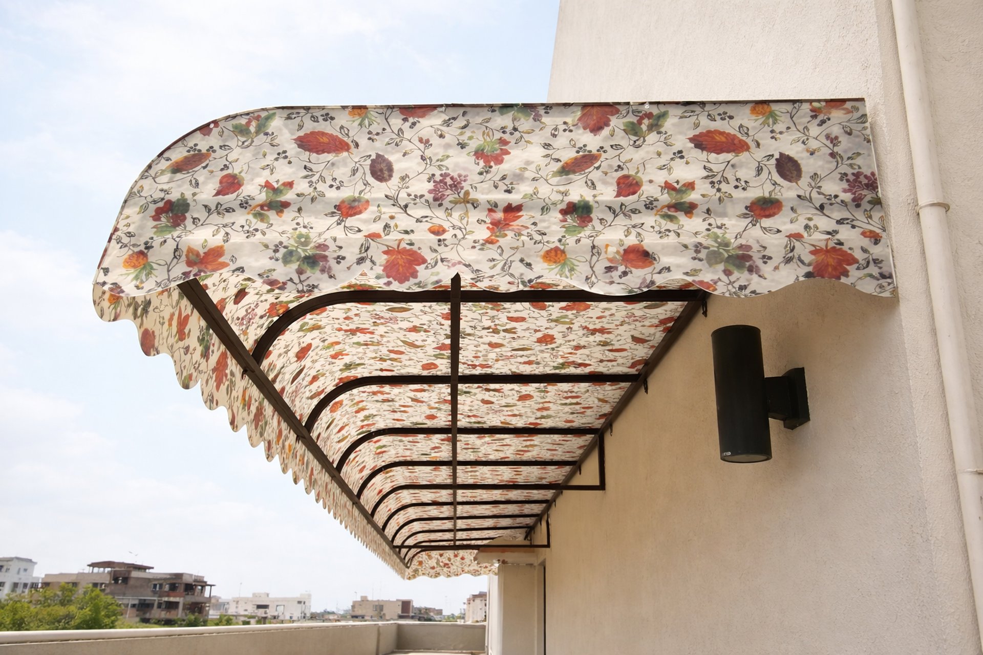 black and white bed linen