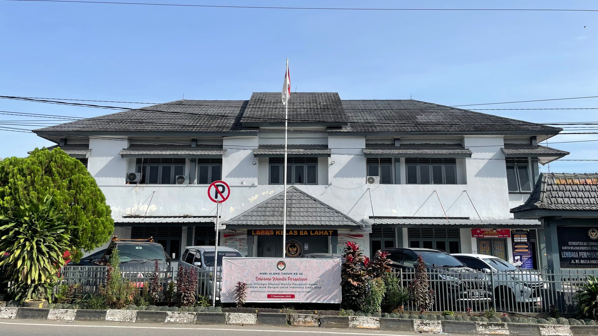 a view of a city skyline with tall buildings