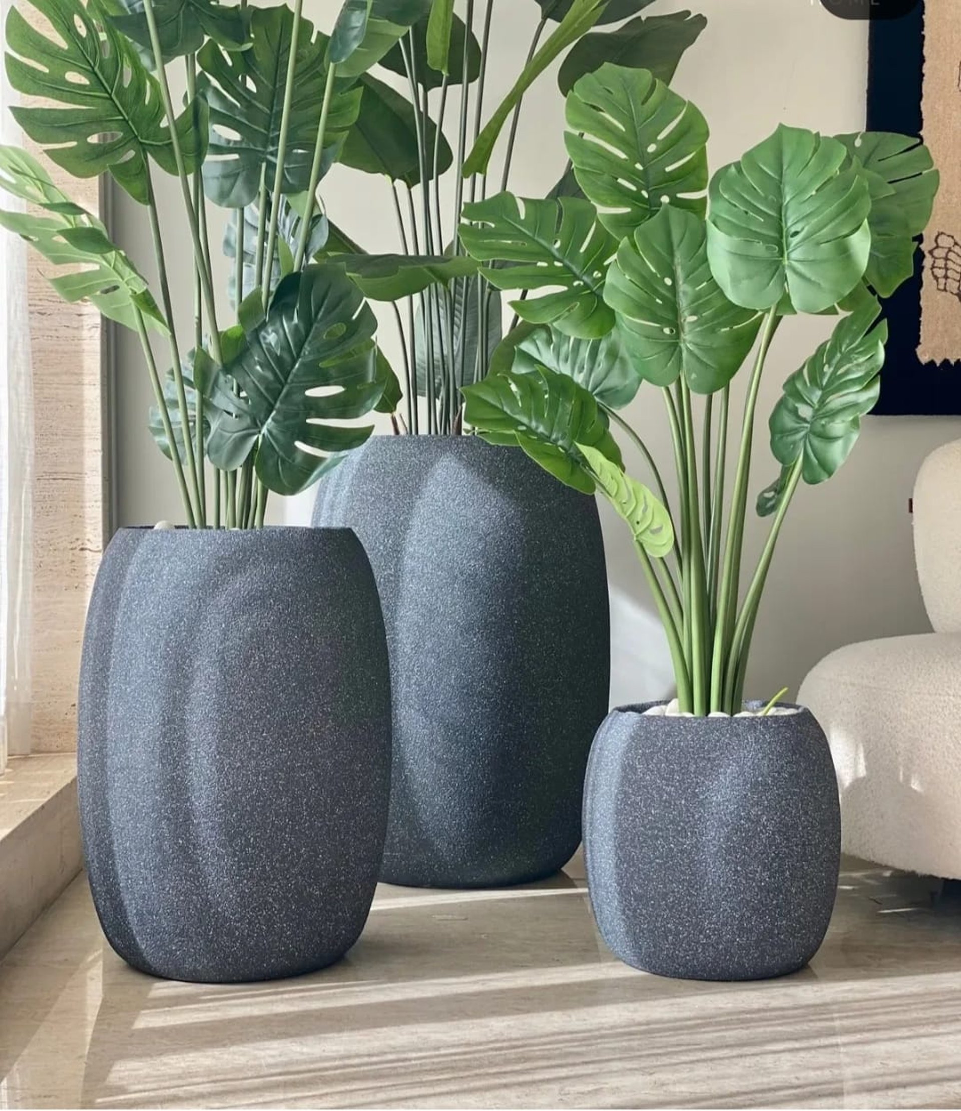 black and white bed linen