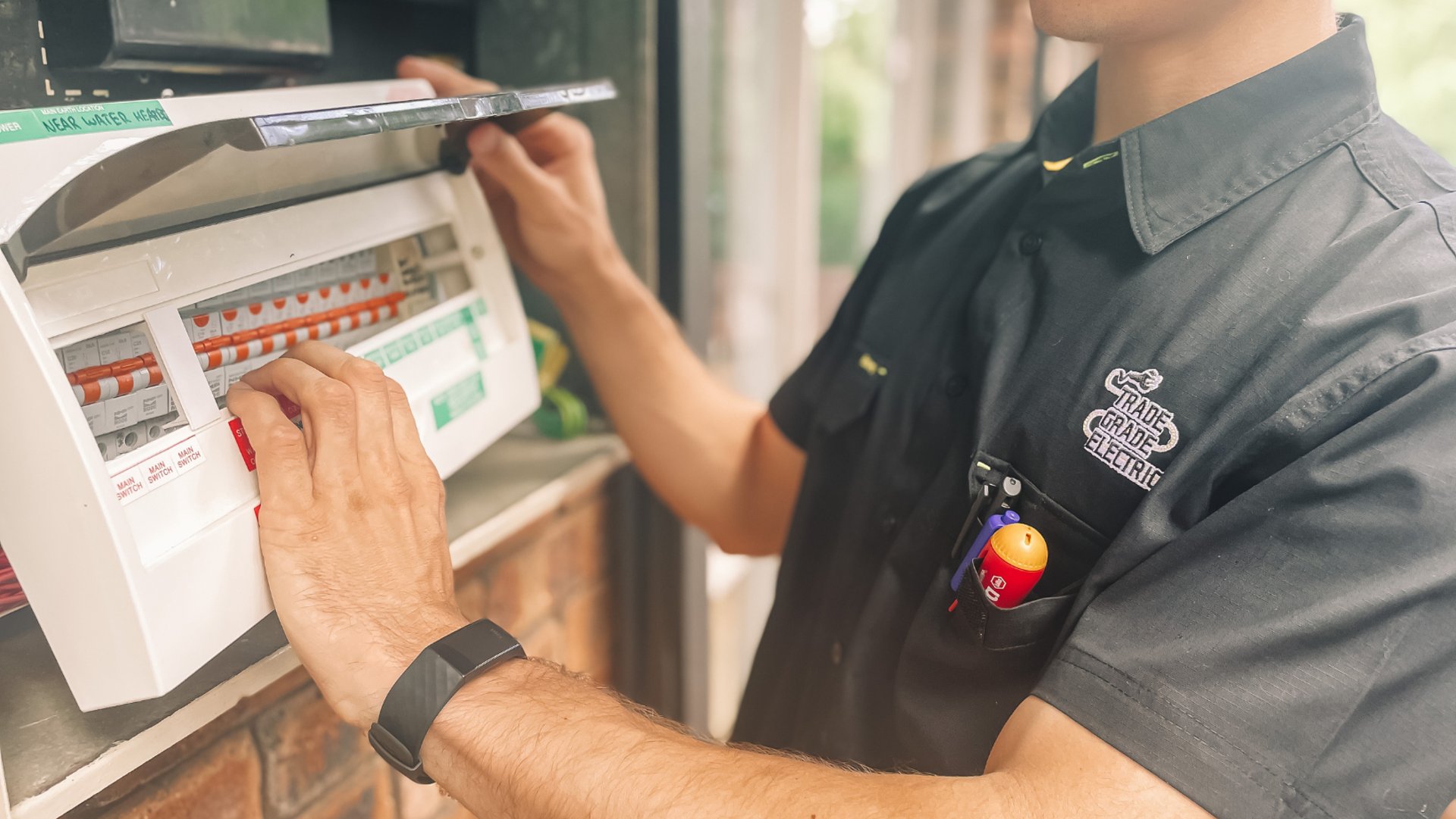 black and white bed linen