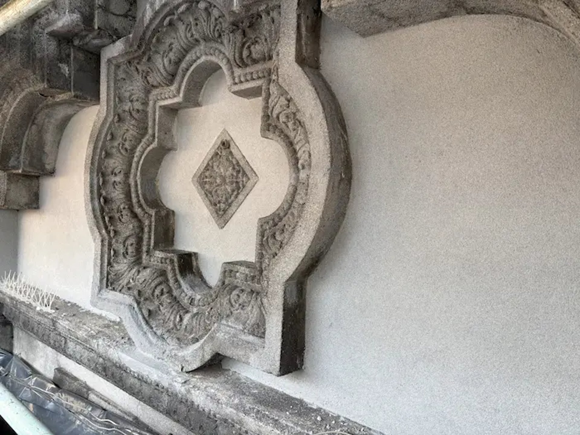 Proceso de restauración de la Casa Fracasi, Rosario, realizado por Almapiedra.