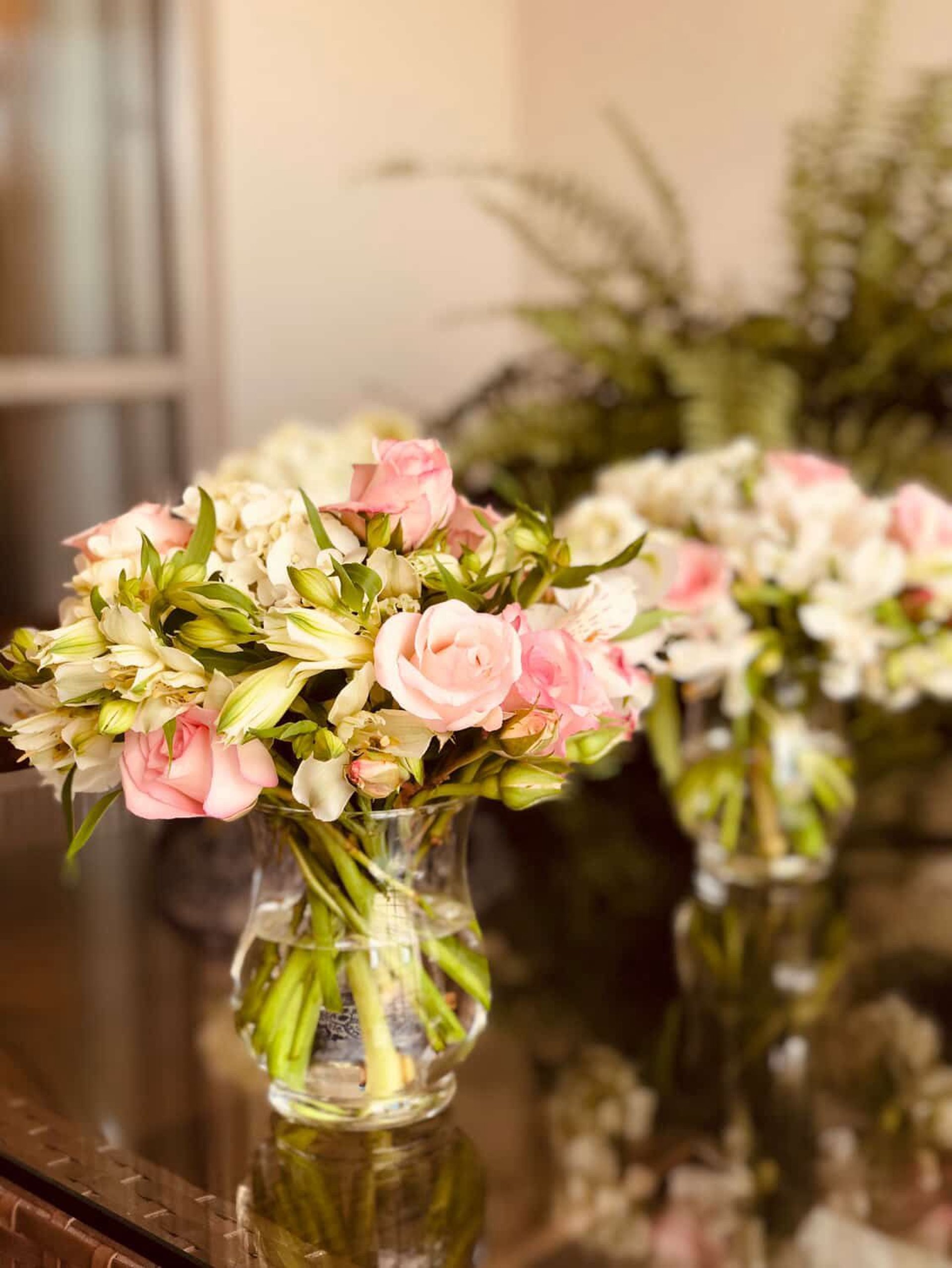 black and white bed linen