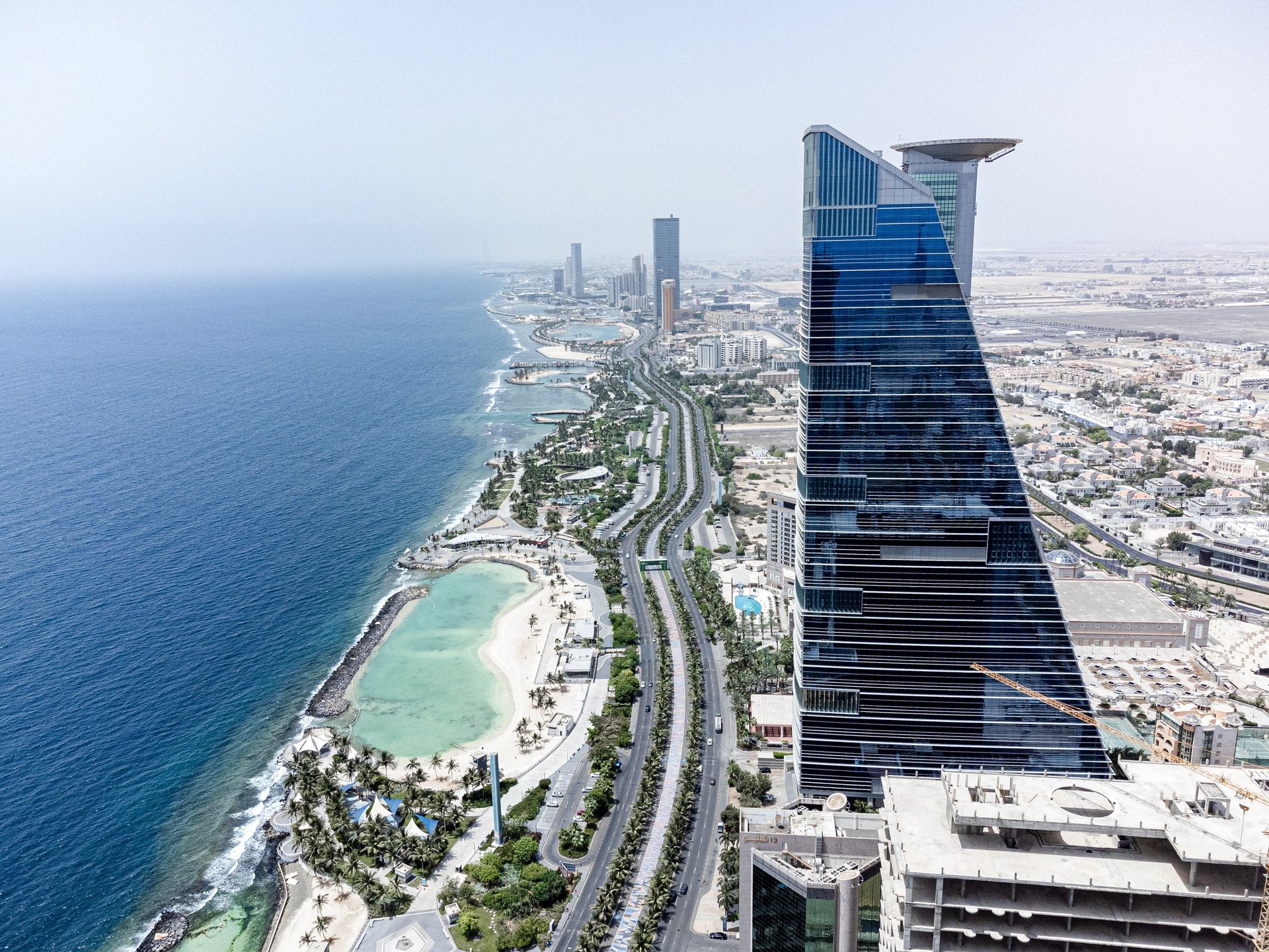 black and white bed linen