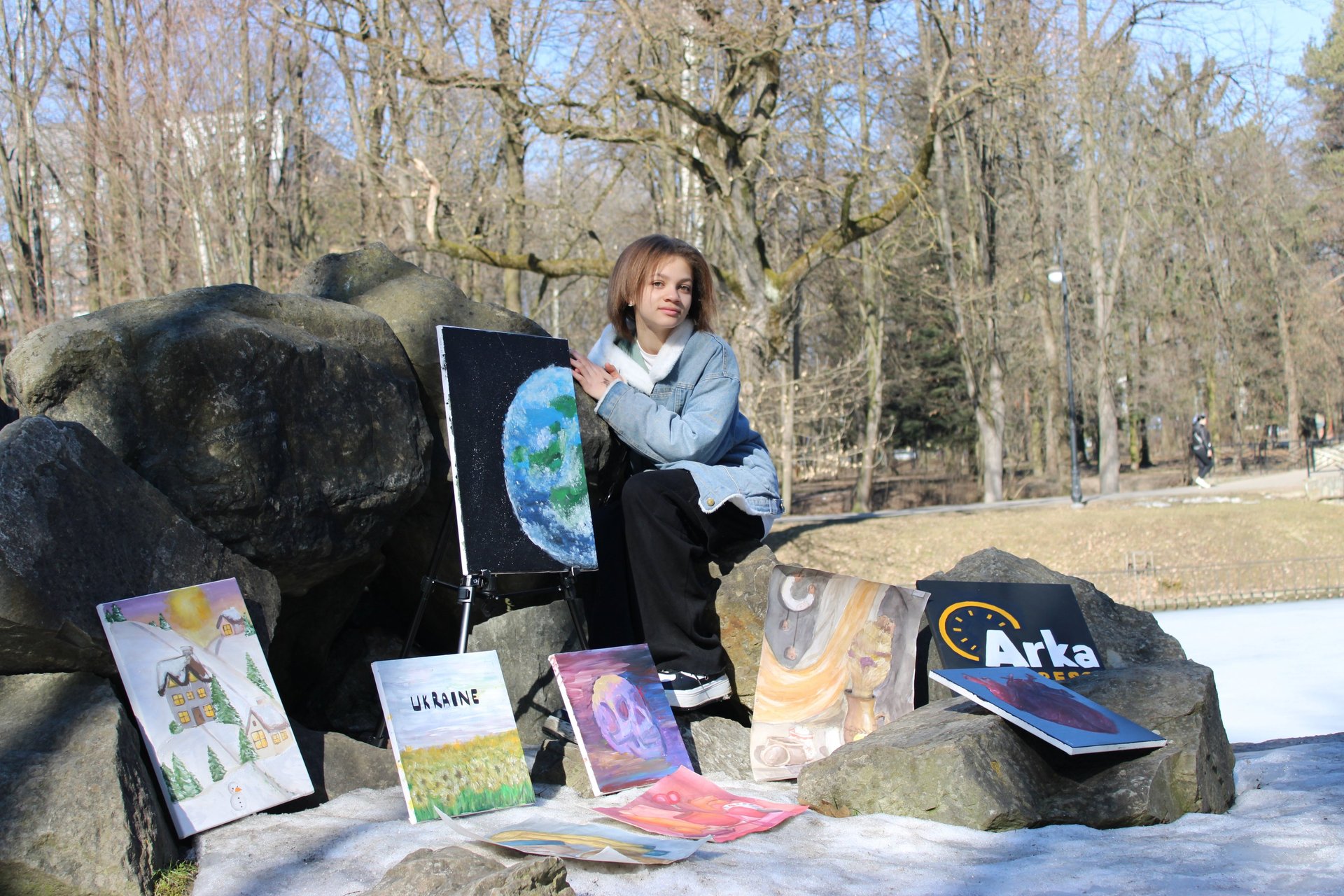 black and white bed linen