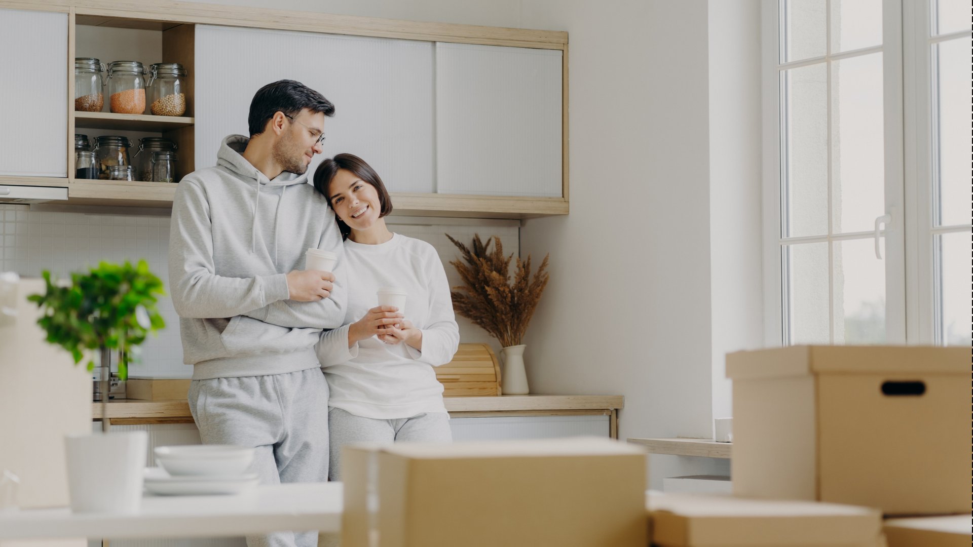 black and white bed linen