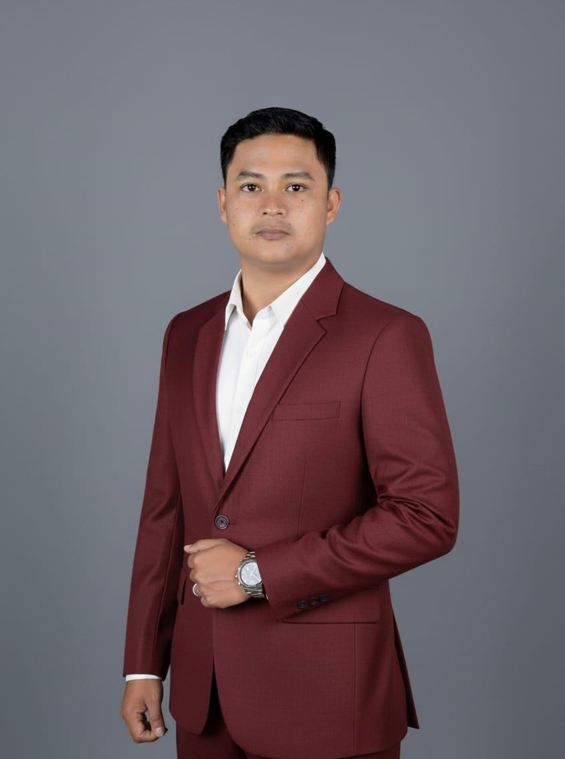 black and brown leather padded tub sofa