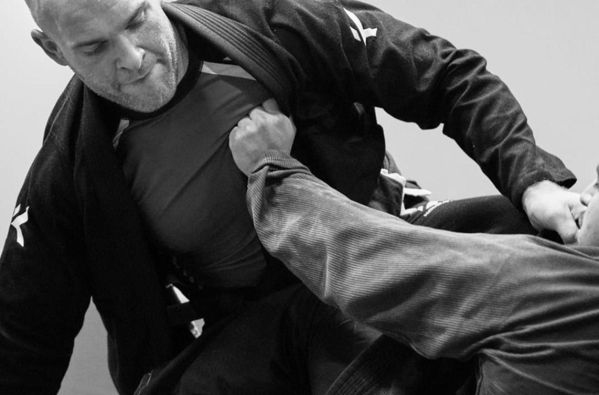 black and white bed linen