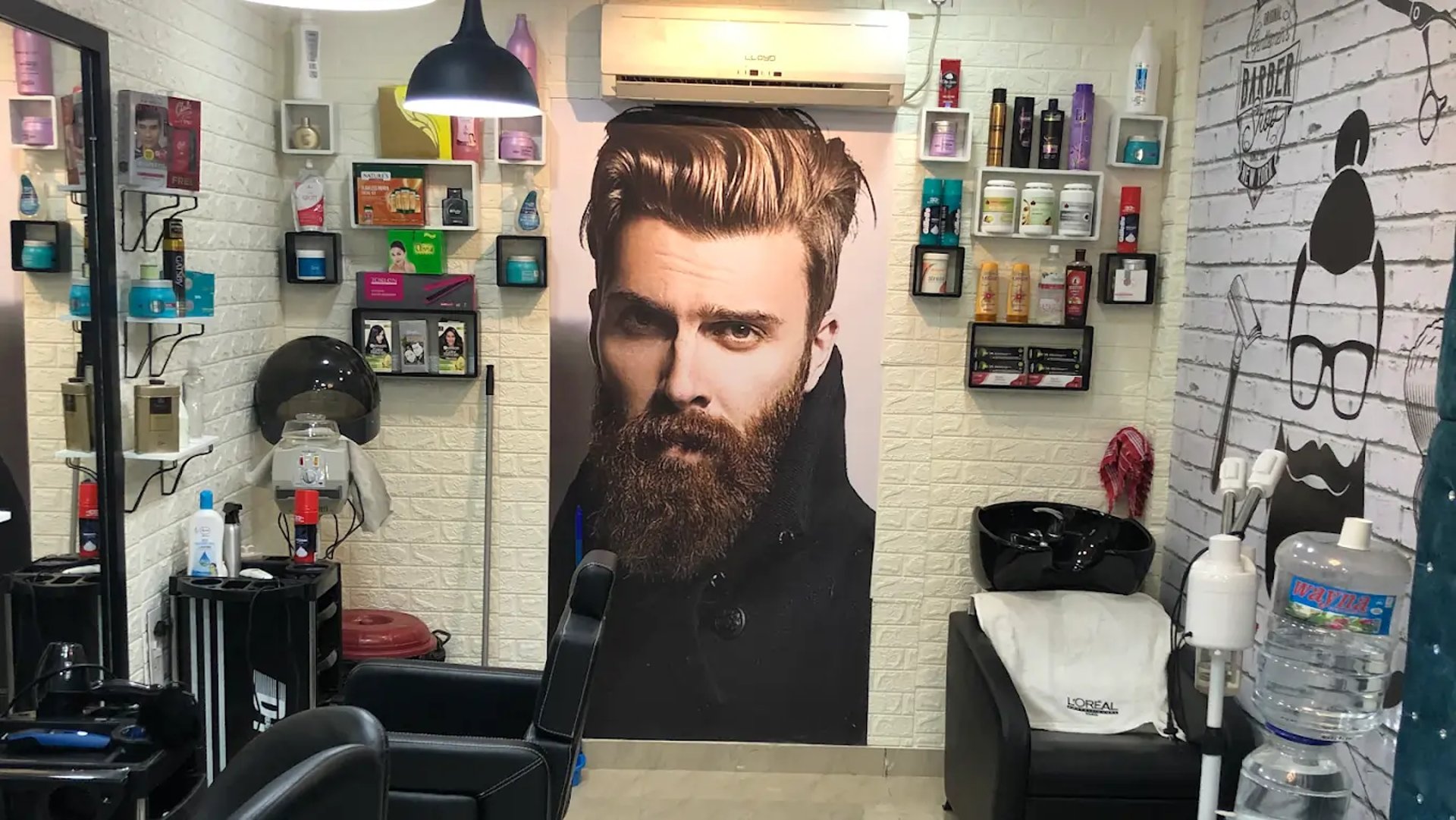 black and white bed linen