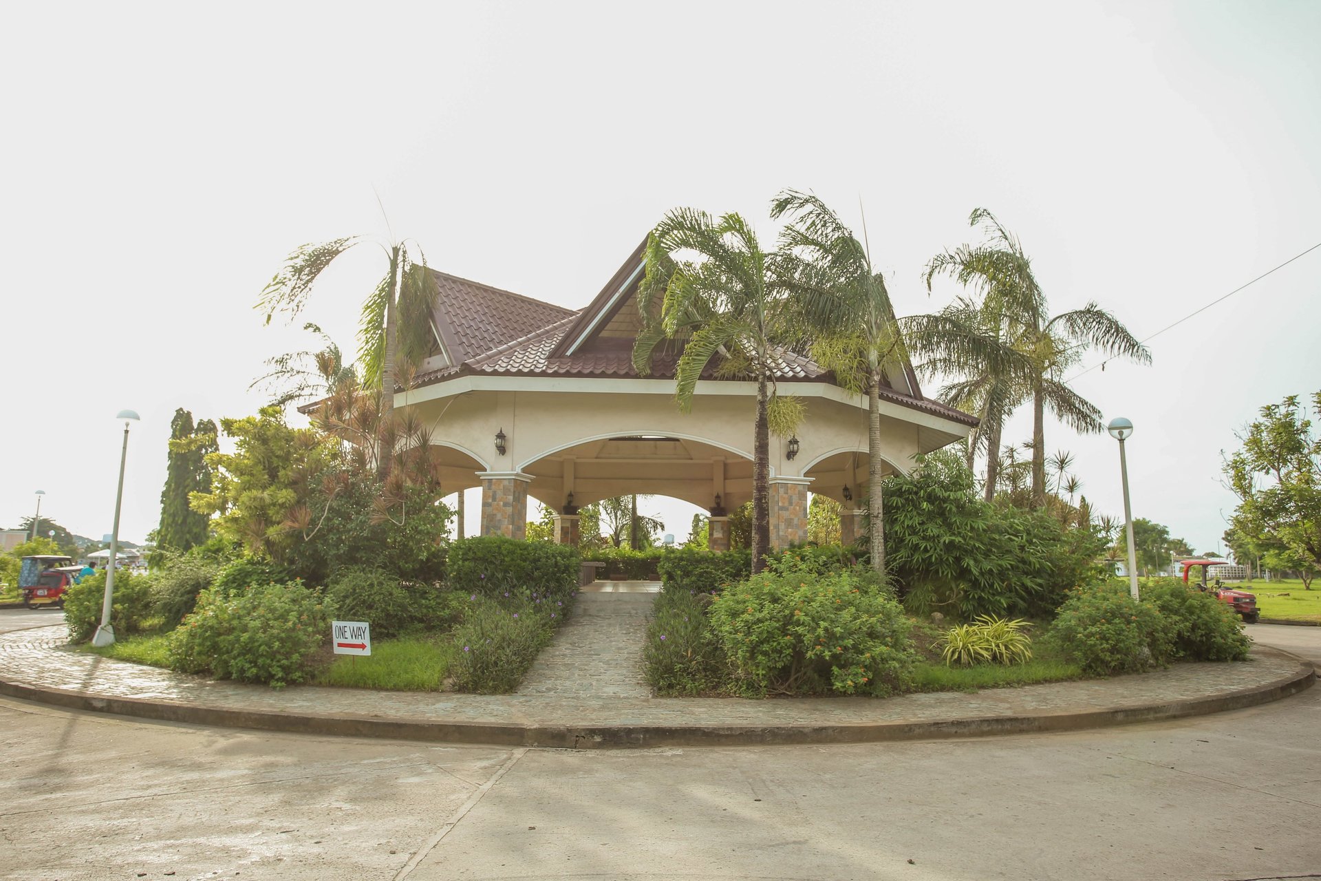 white clouds and blue sky during daytime