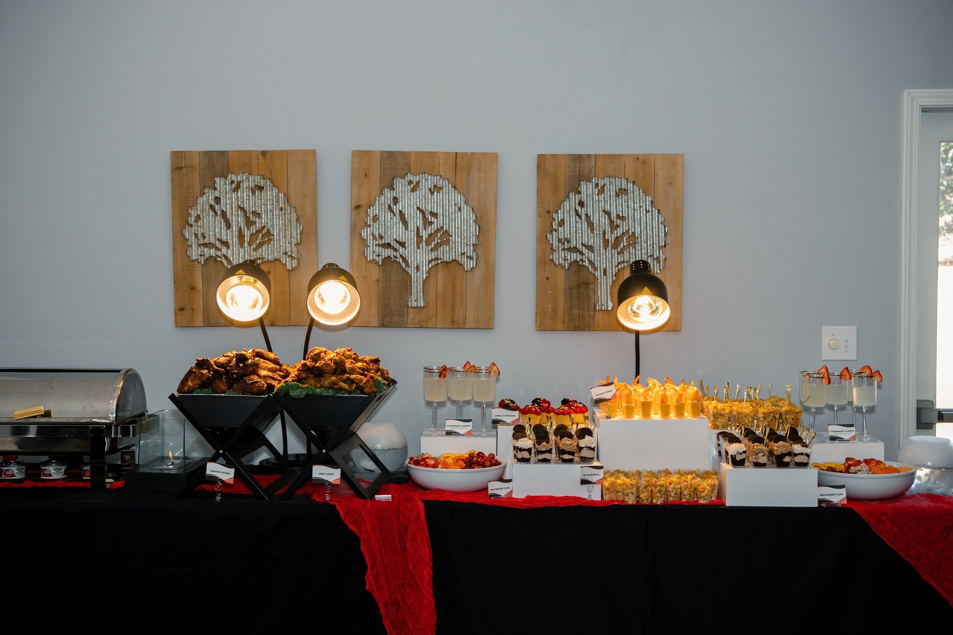 black and white bed linen