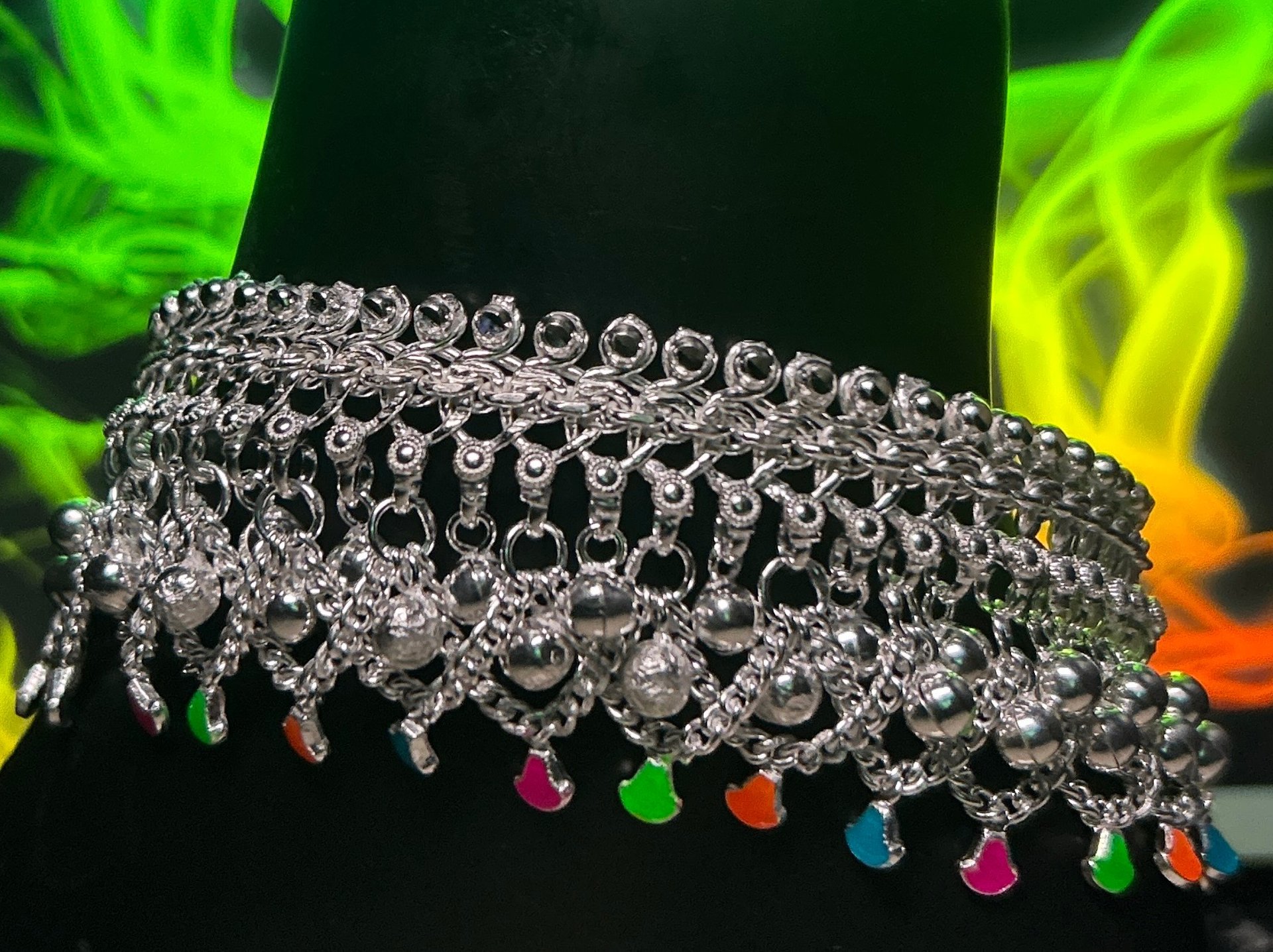 black and white bed linen