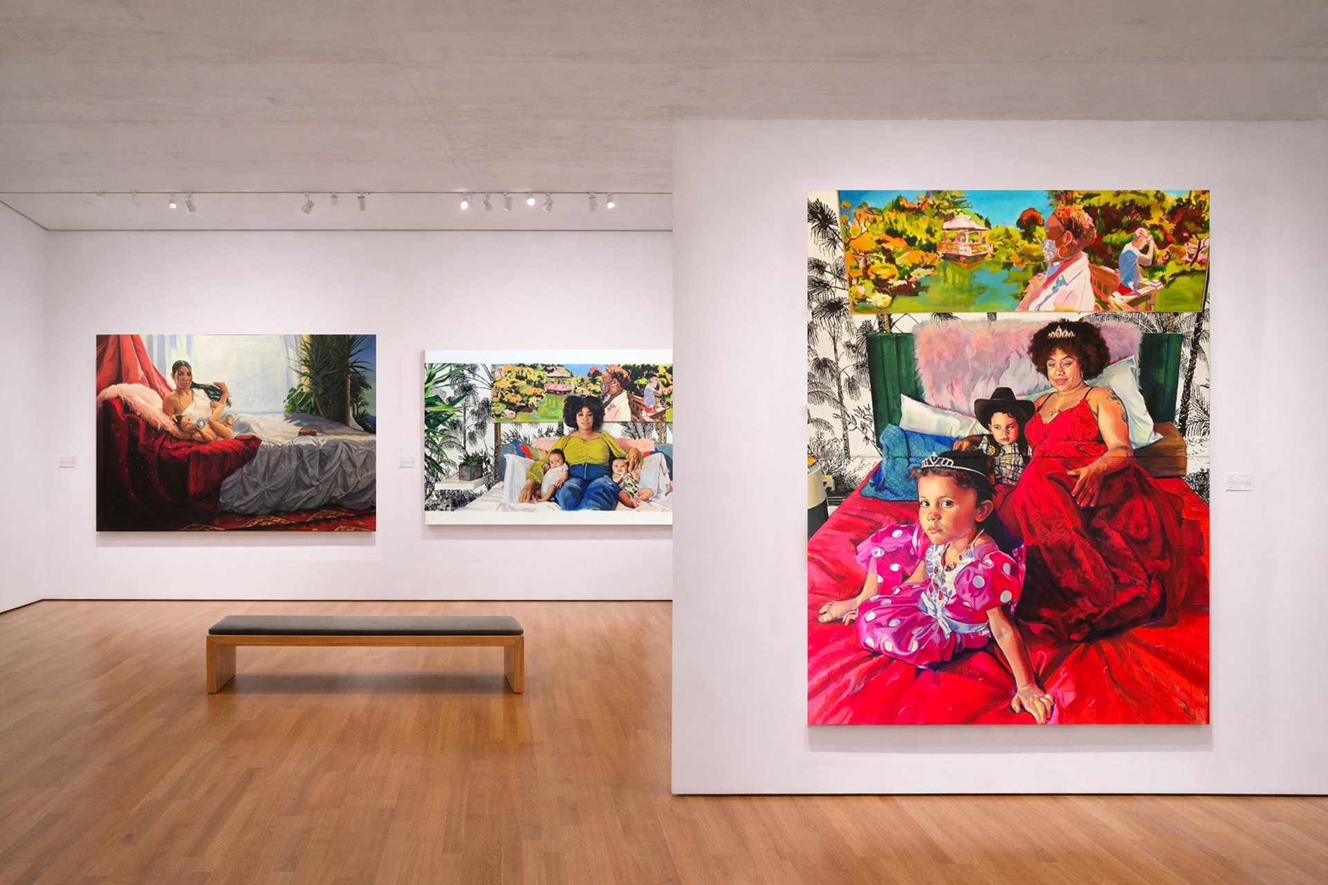 black and white bed linen