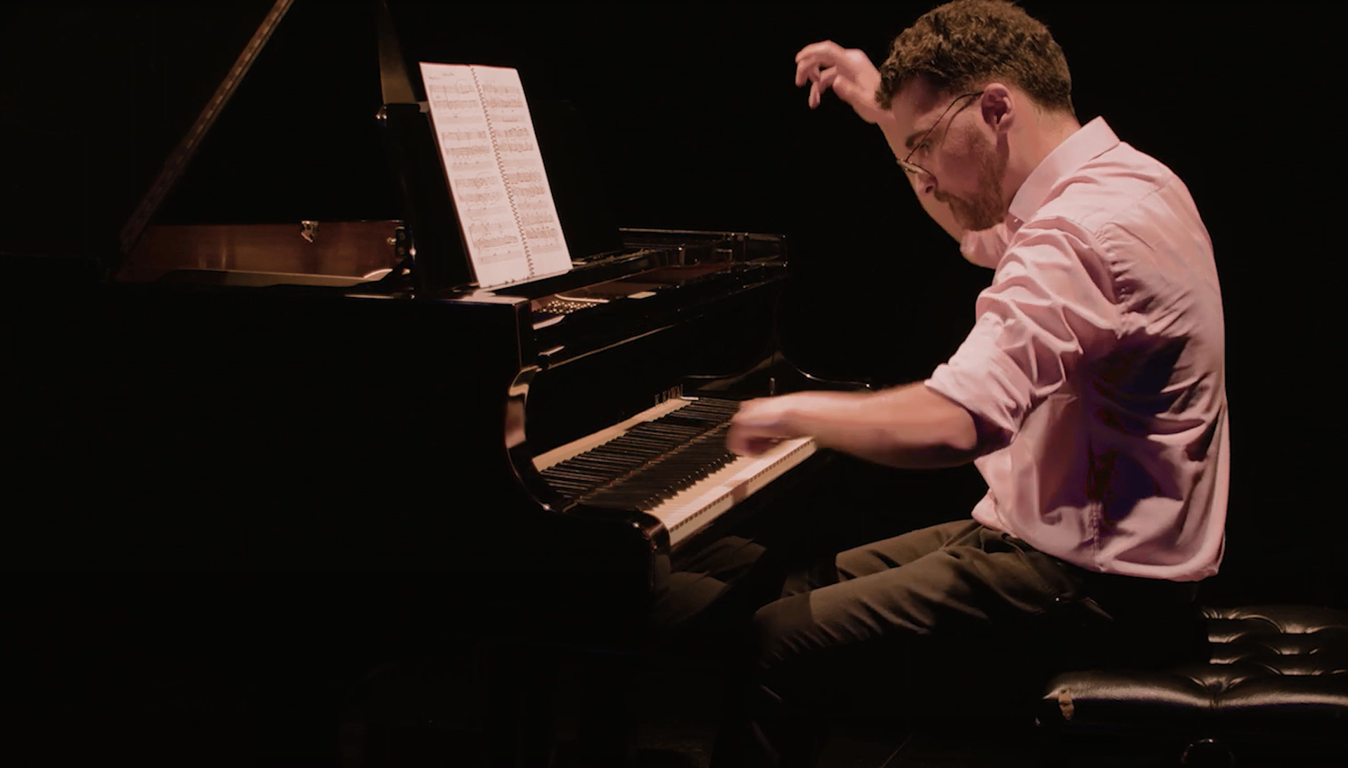 black and white bed linen