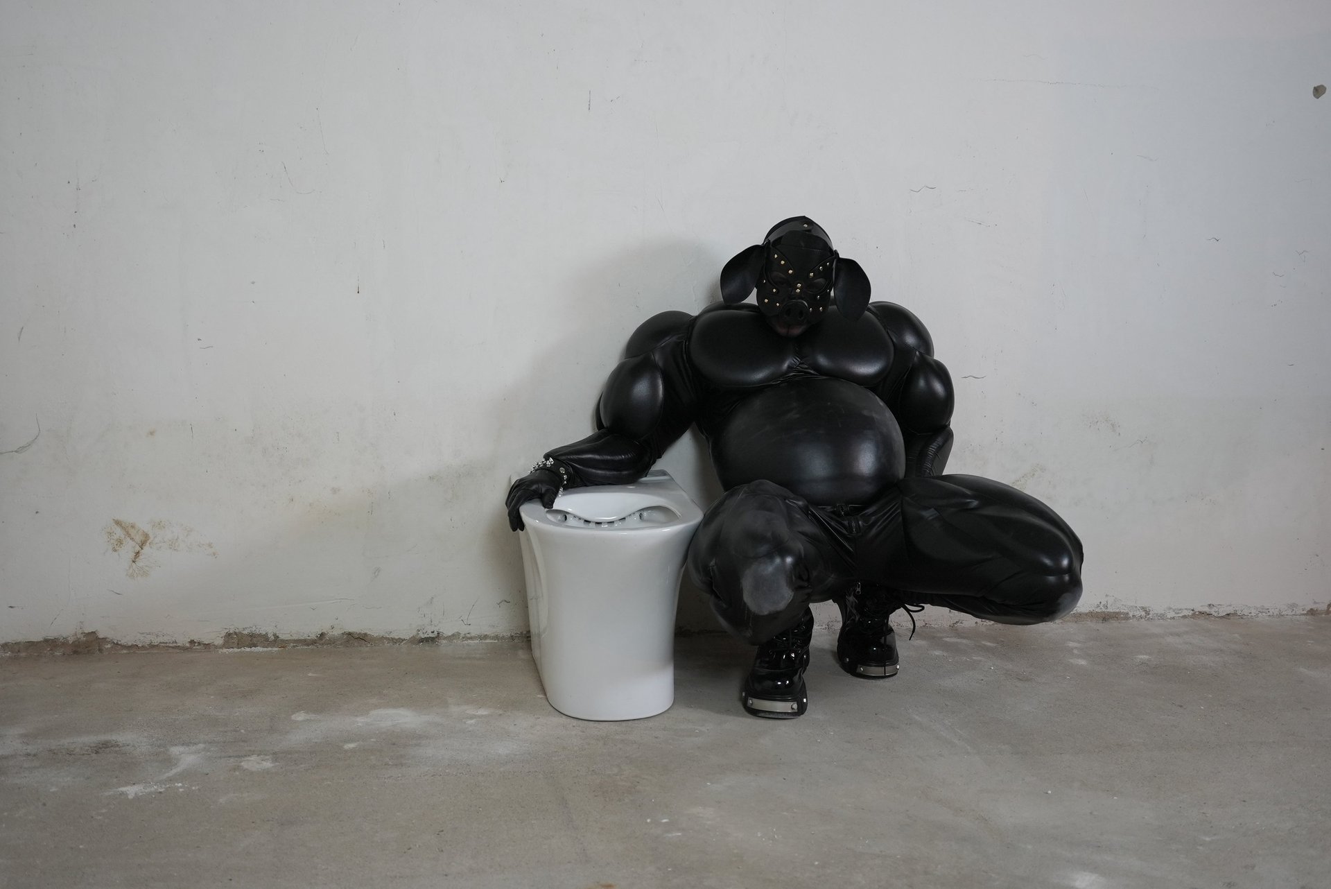 black and white bed linen